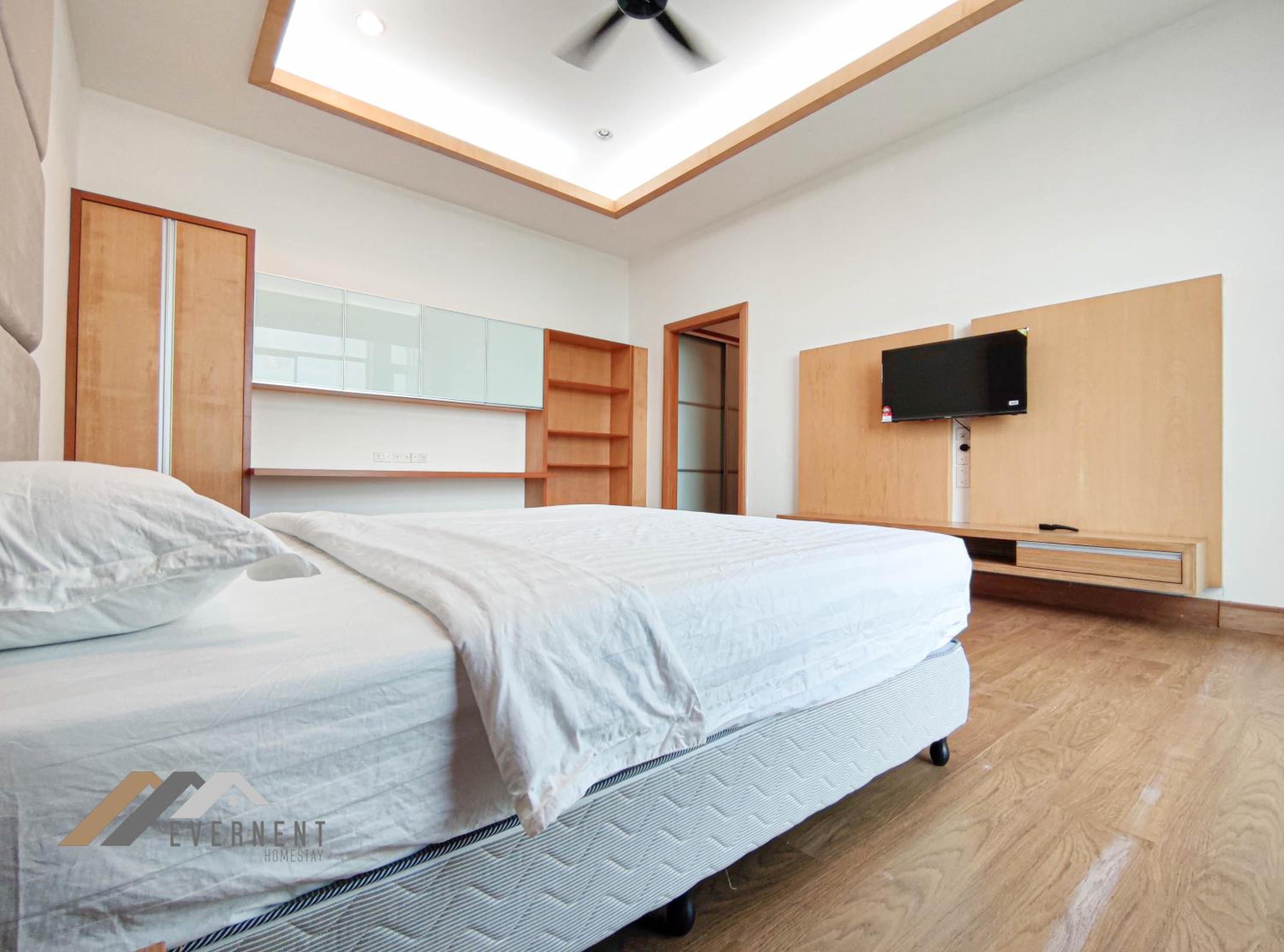 Superior King Room - Photo 5