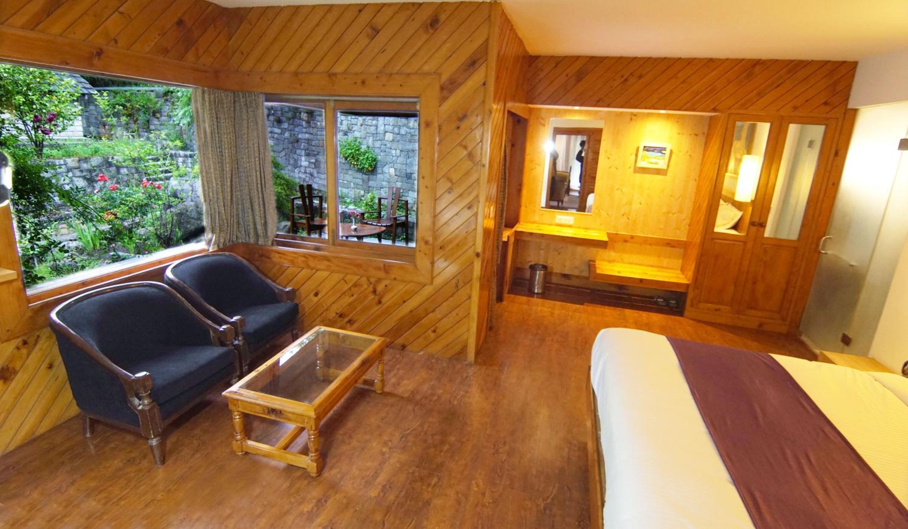 Villa - Photo 3