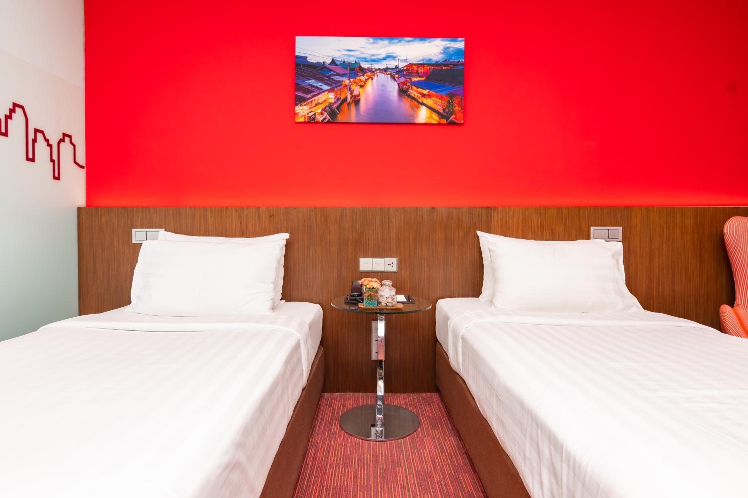 Deluxe Chill Room photo 2