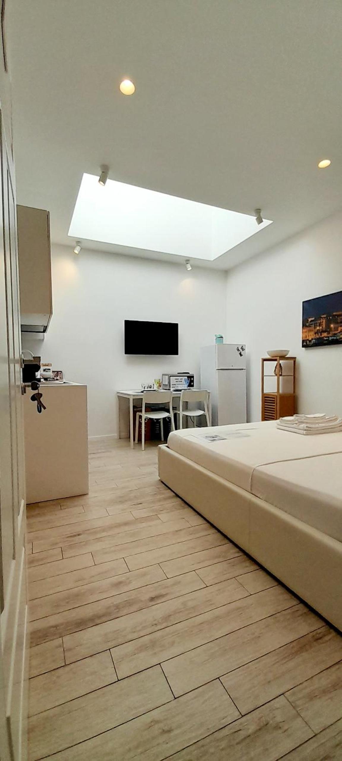 One-Bedroom Apartment - Photo 45