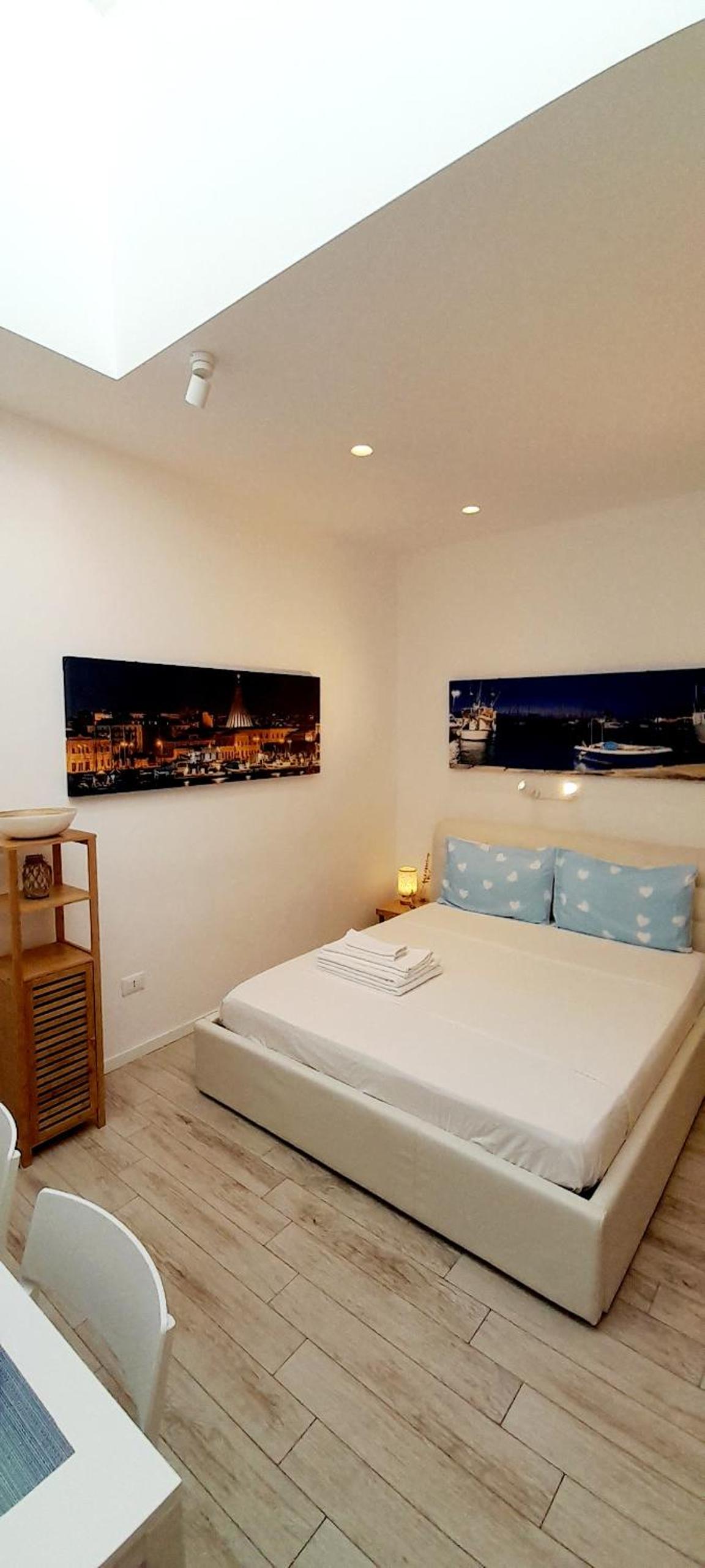 One-Bedroom Apartment - Photo 42