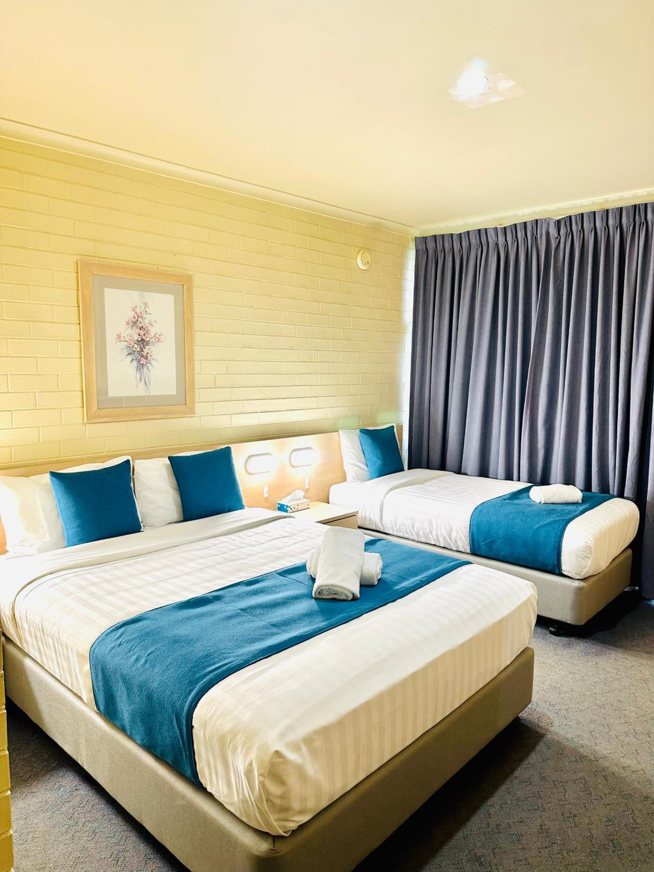 Double or Twin Room with Pool View