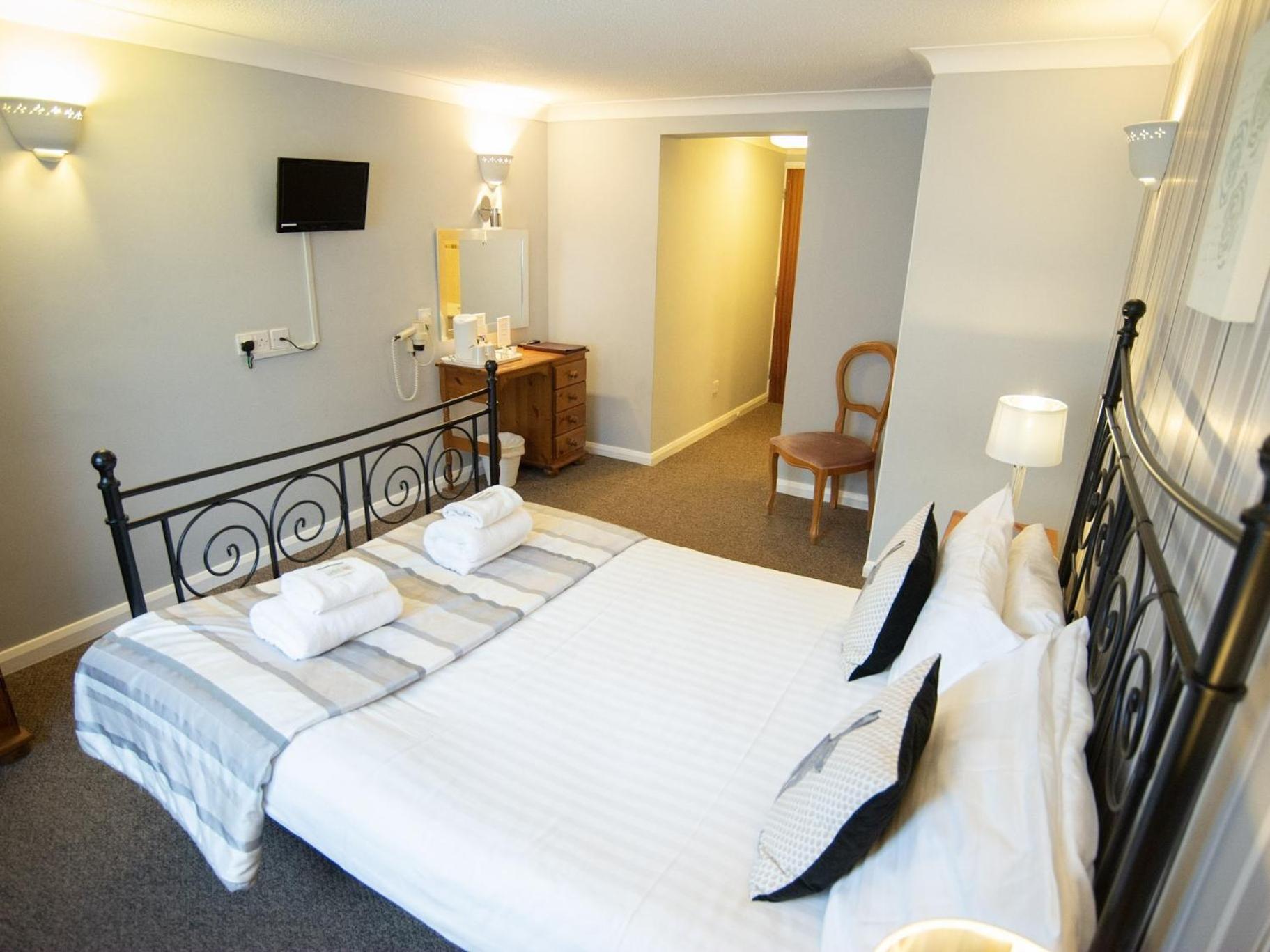 Double Room with Private Bathroom photo 2