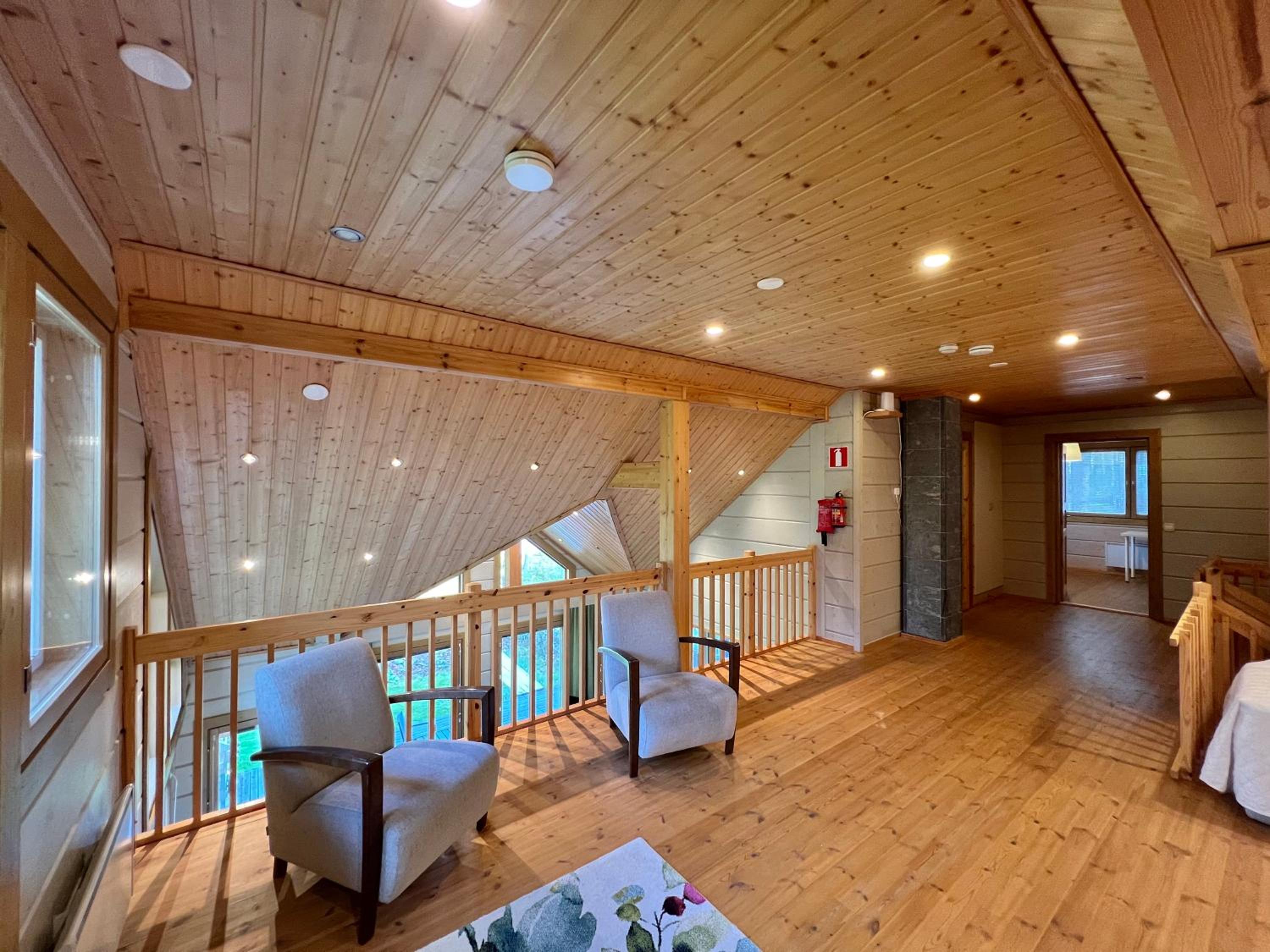 Three-Bedroom House photo 2