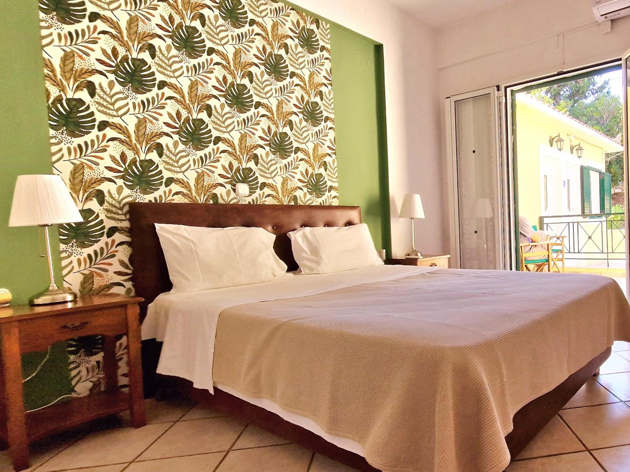 Triple Room with Garden View - Photo 1