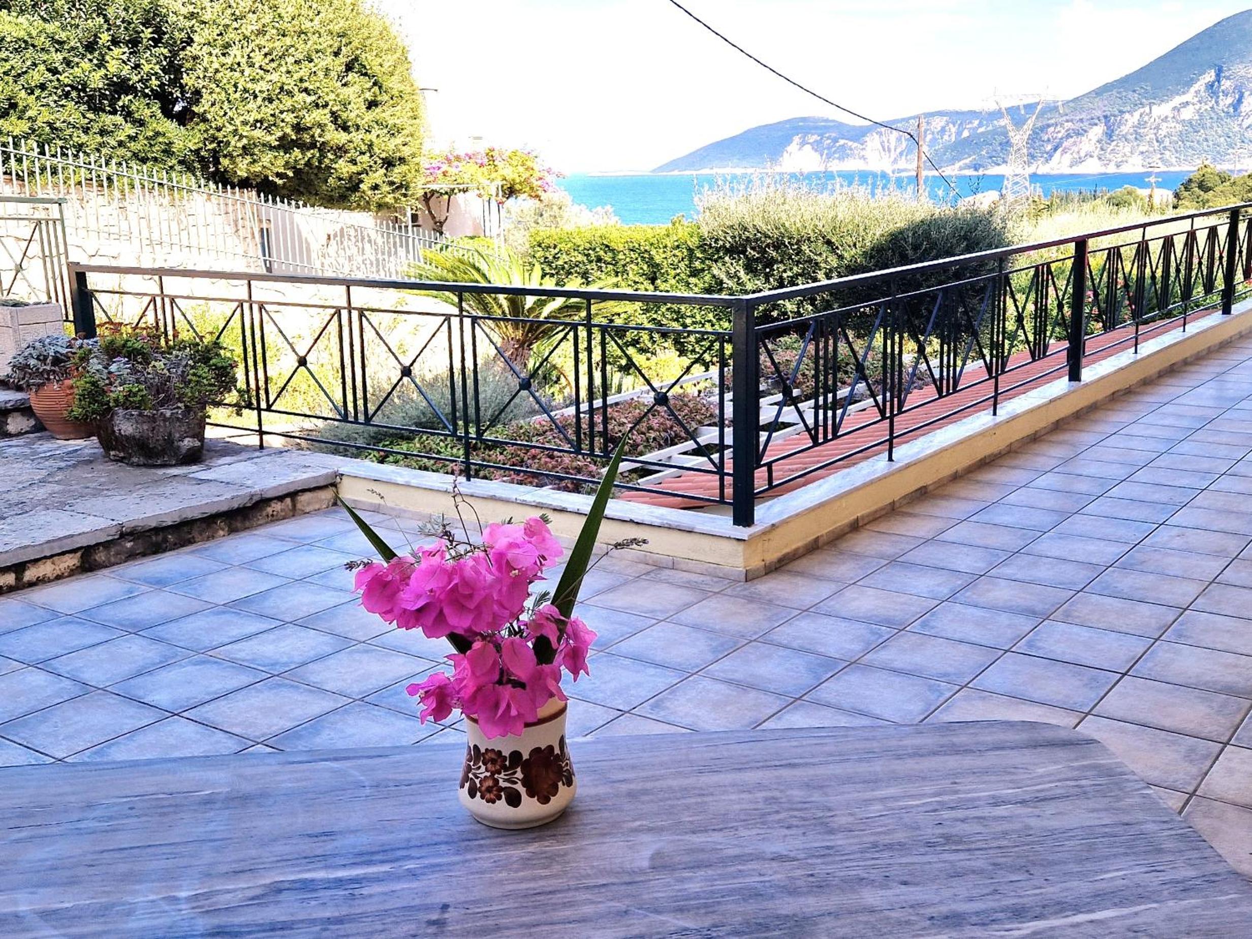 Triple Room with Garden View - Photo 3