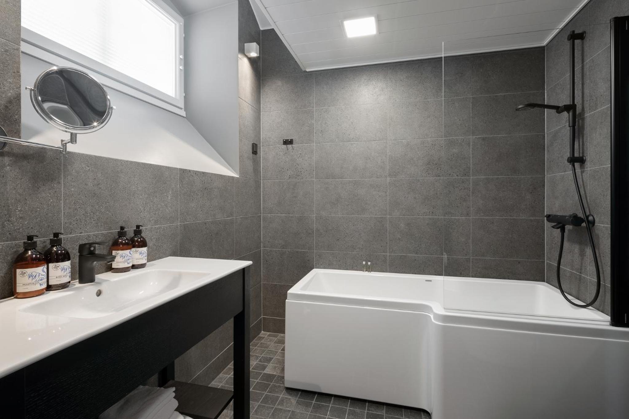 Standard Twin Room - Photo 4