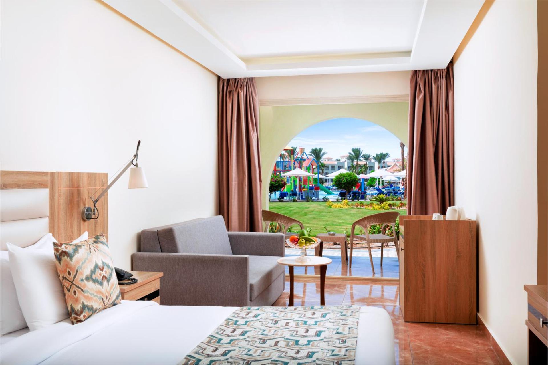 Deluxe Room with Garden View