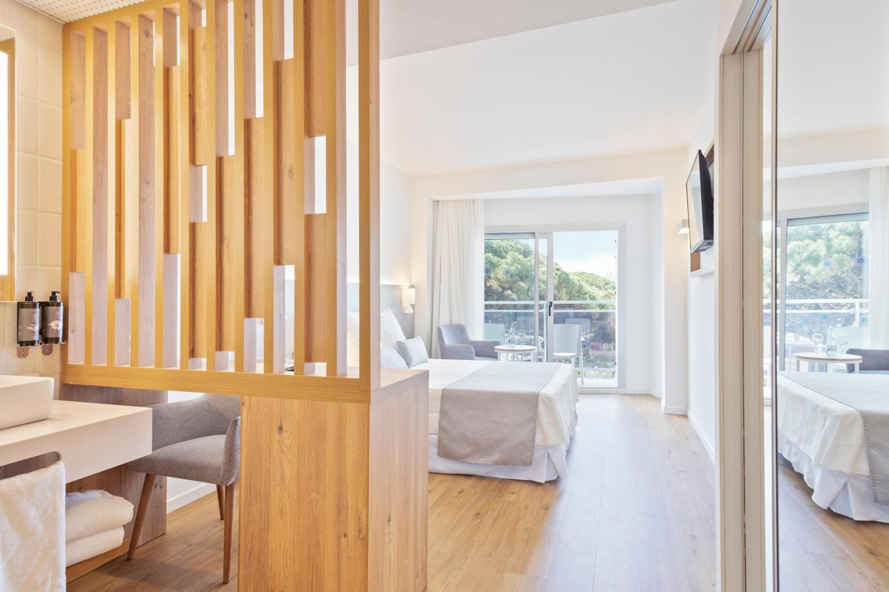 Habitación Doble Estándar (2 Adultos)