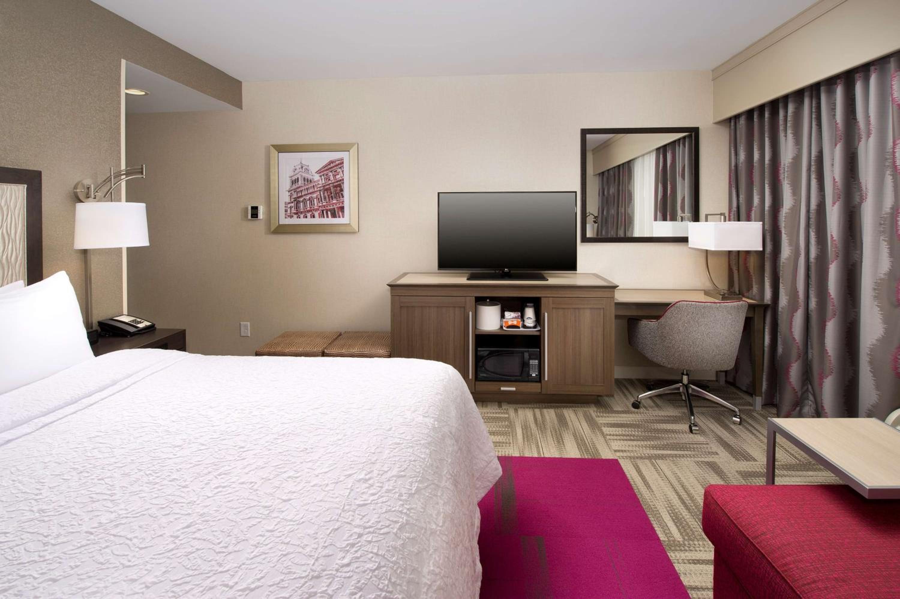 King Room - Hearing Access/Non-Smoking photo 3