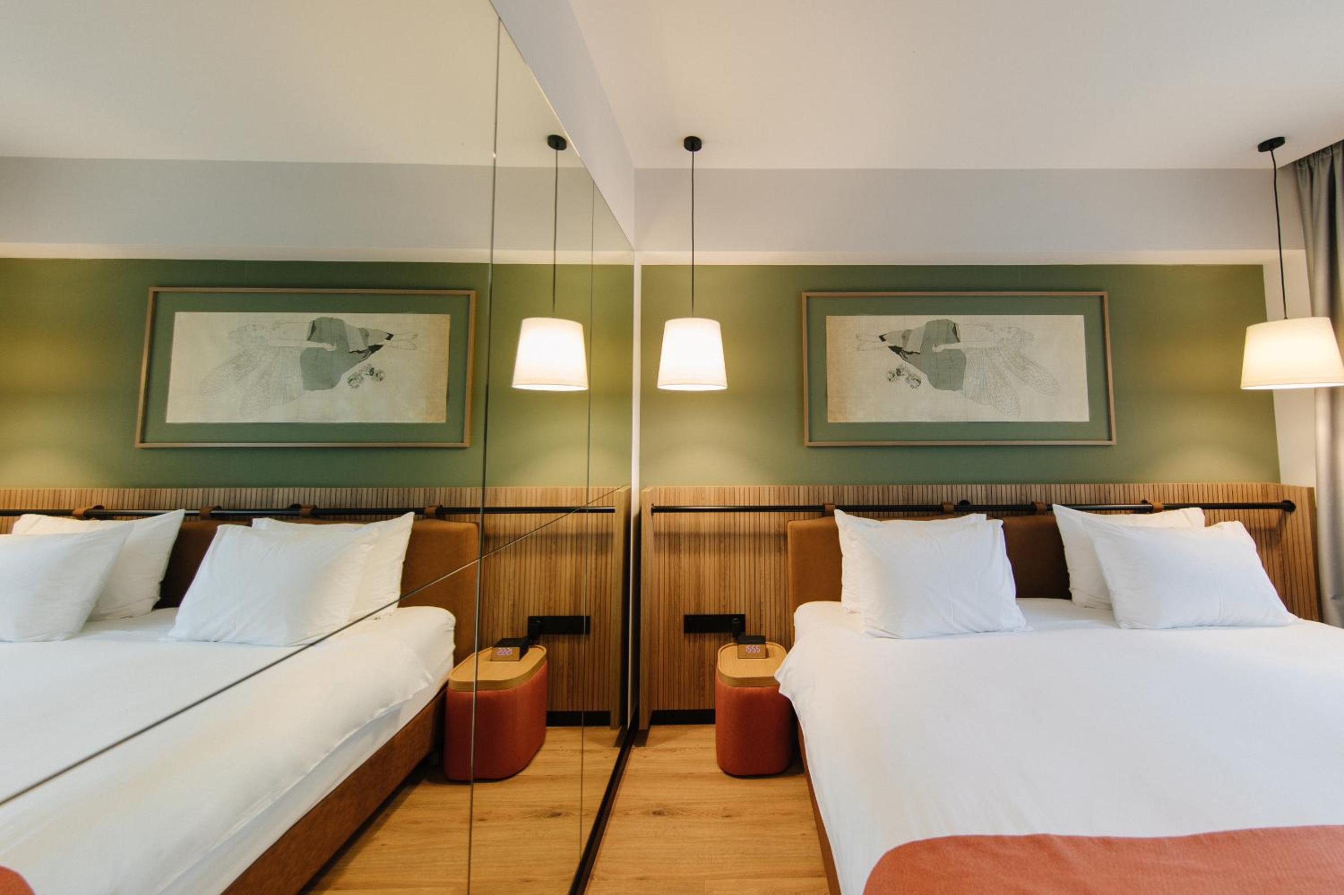 Double Room - Photo 5