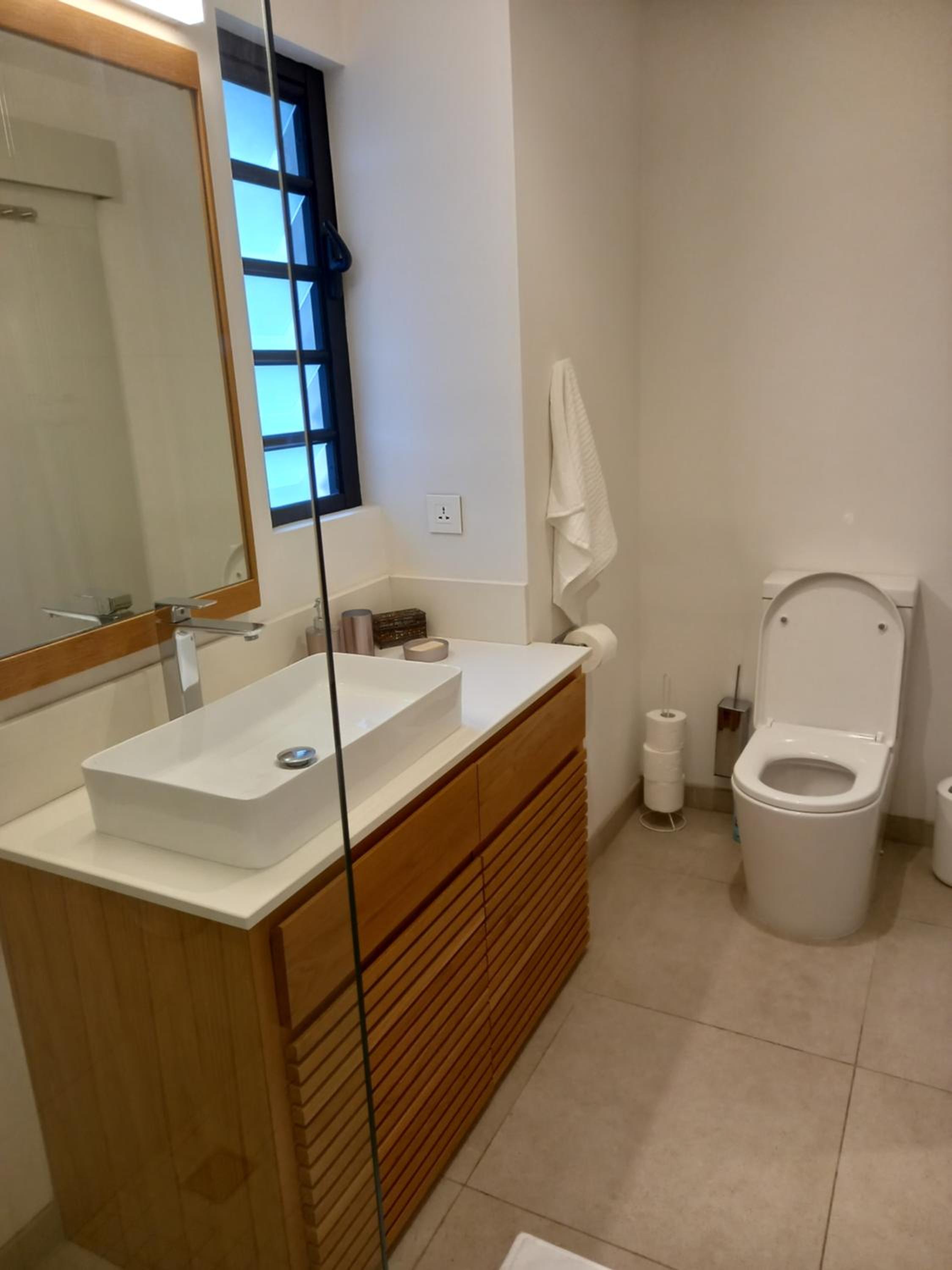 Apartment with Balcony photo 3