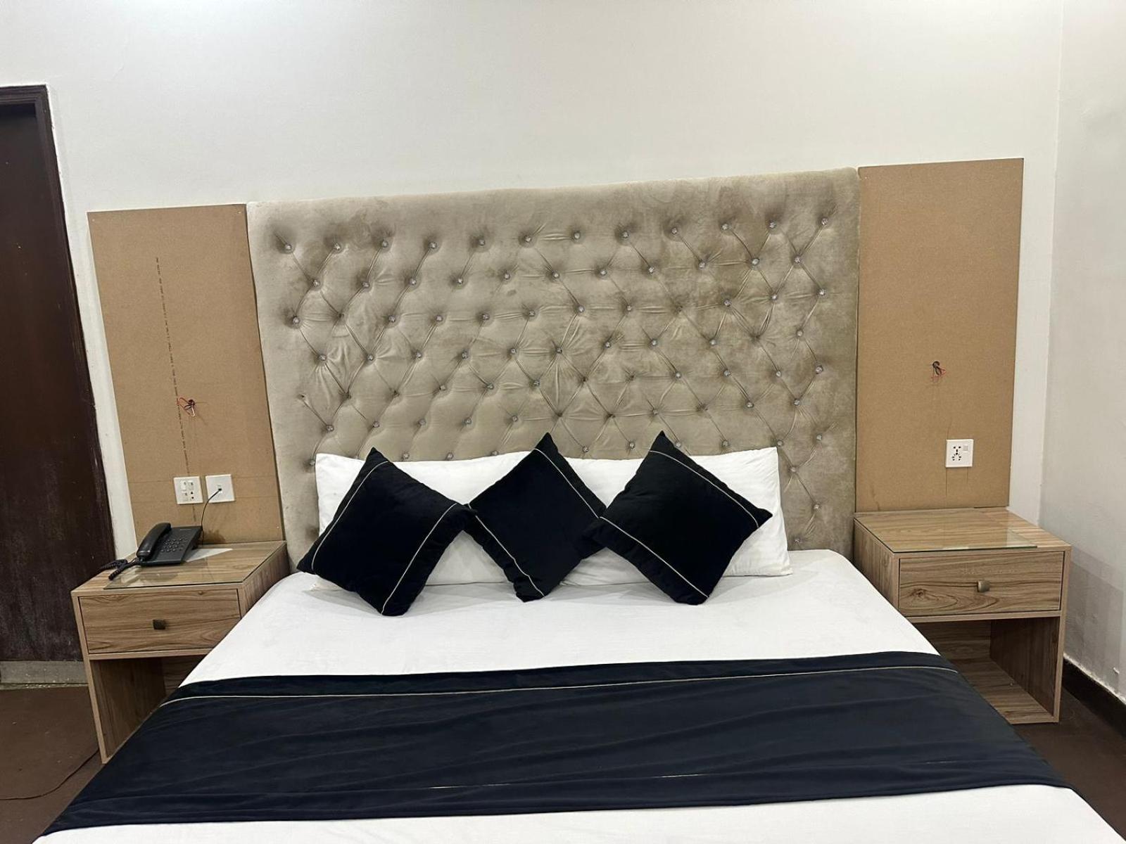 Deluxe Single Room photo 3