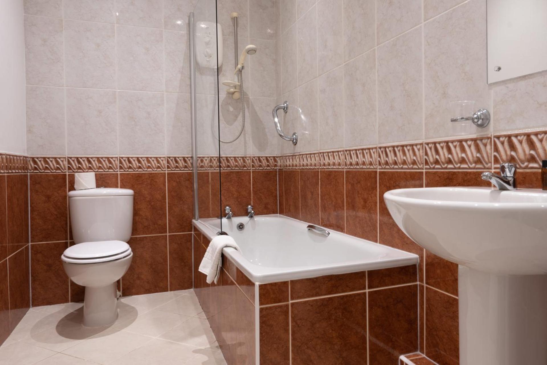 Standard Twin Room - Photo 5