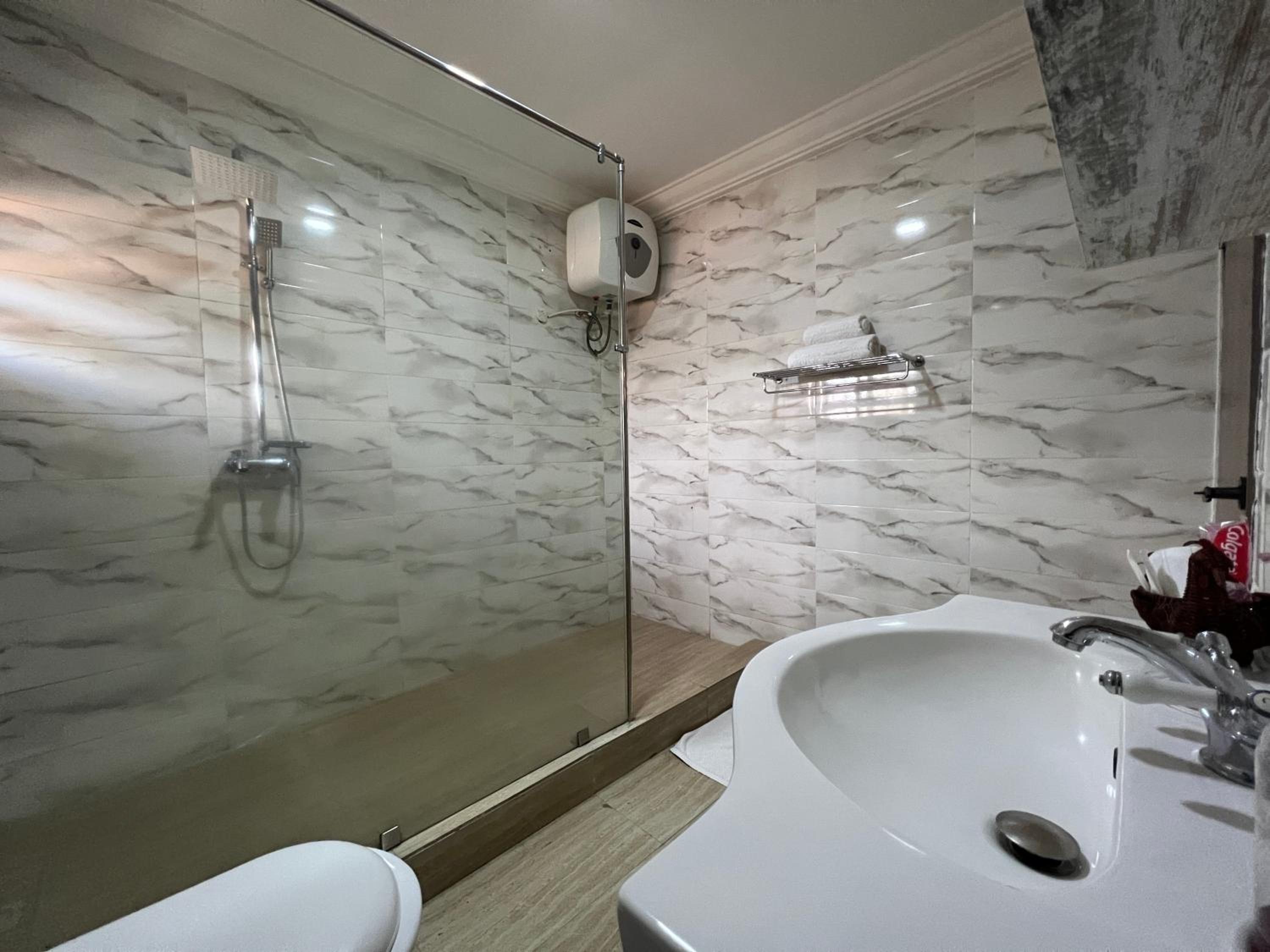 Deluxe Double Room with Balcony photo 2