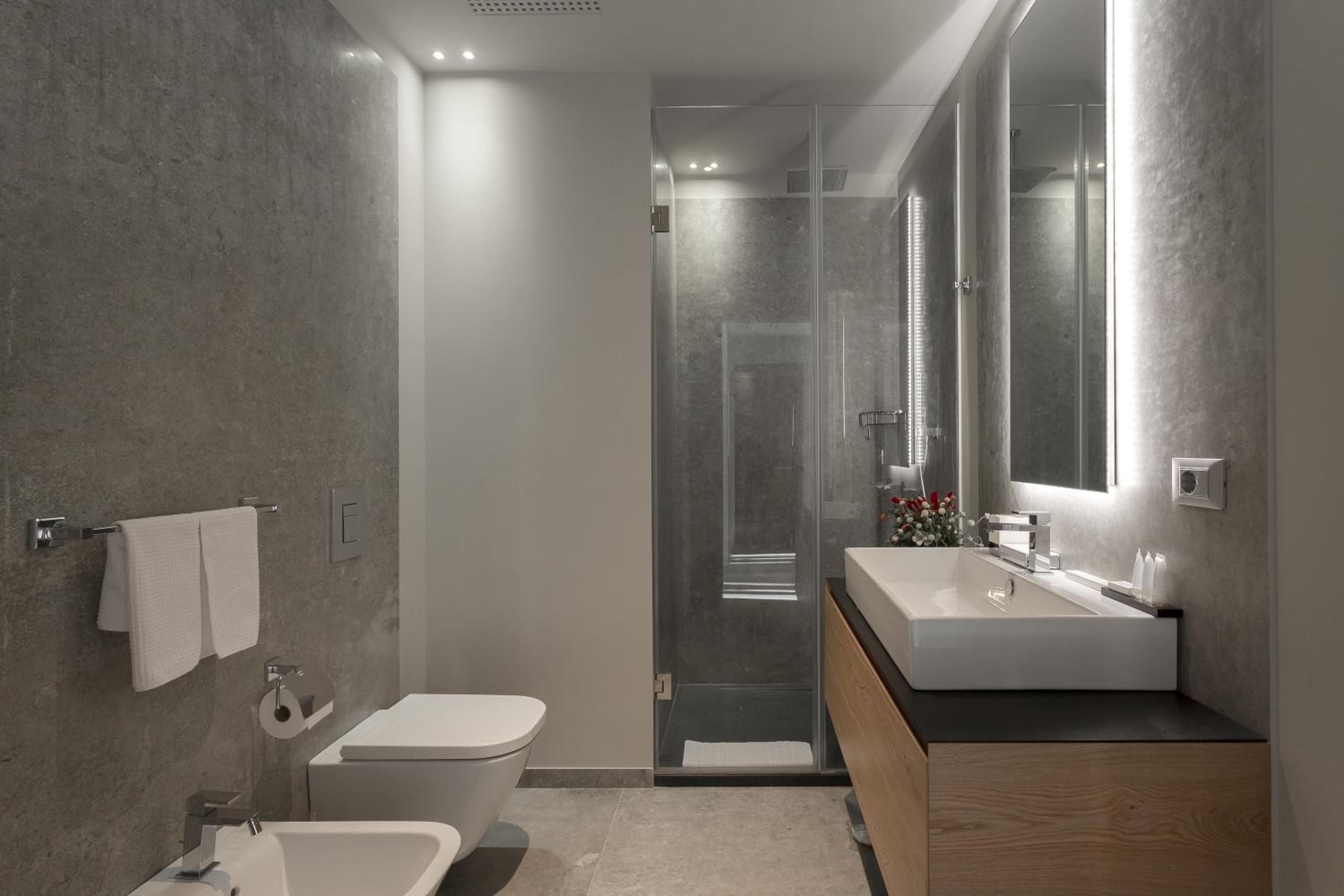 Prestige Suite photo 3