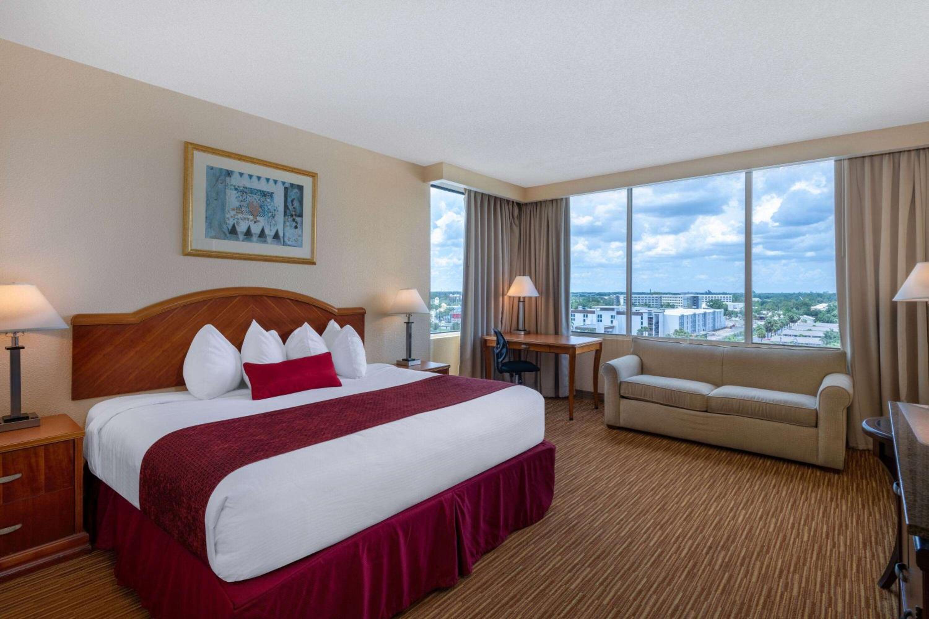 Deluxe King Tower Room with Sofa Bed photo 1