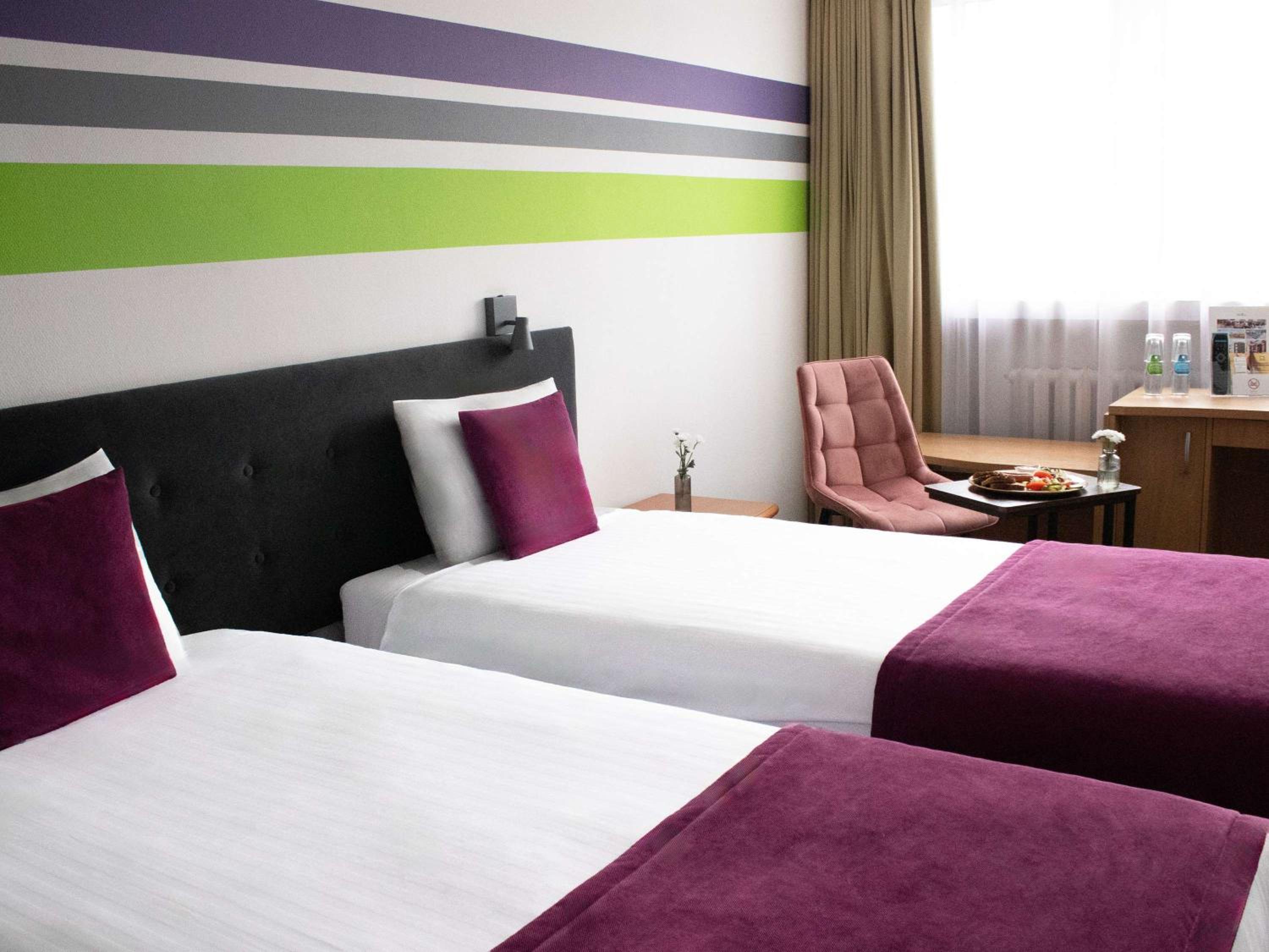 Standard Twin Room - Photo 2