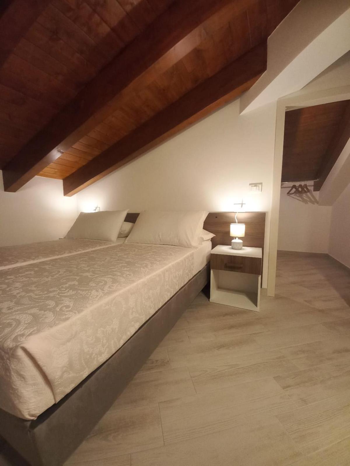 Triple Room with Private Bathroom photo 3