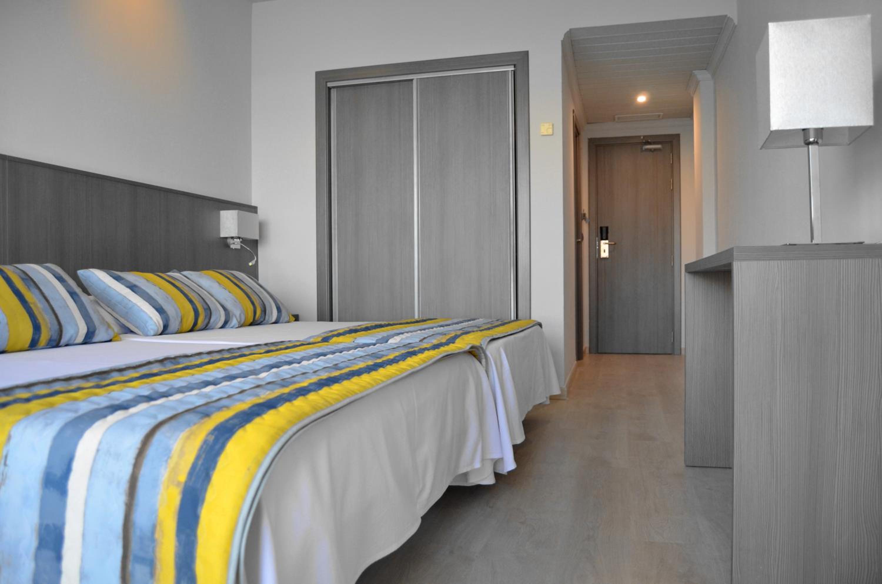 Double Or Twin Room - Photo 3