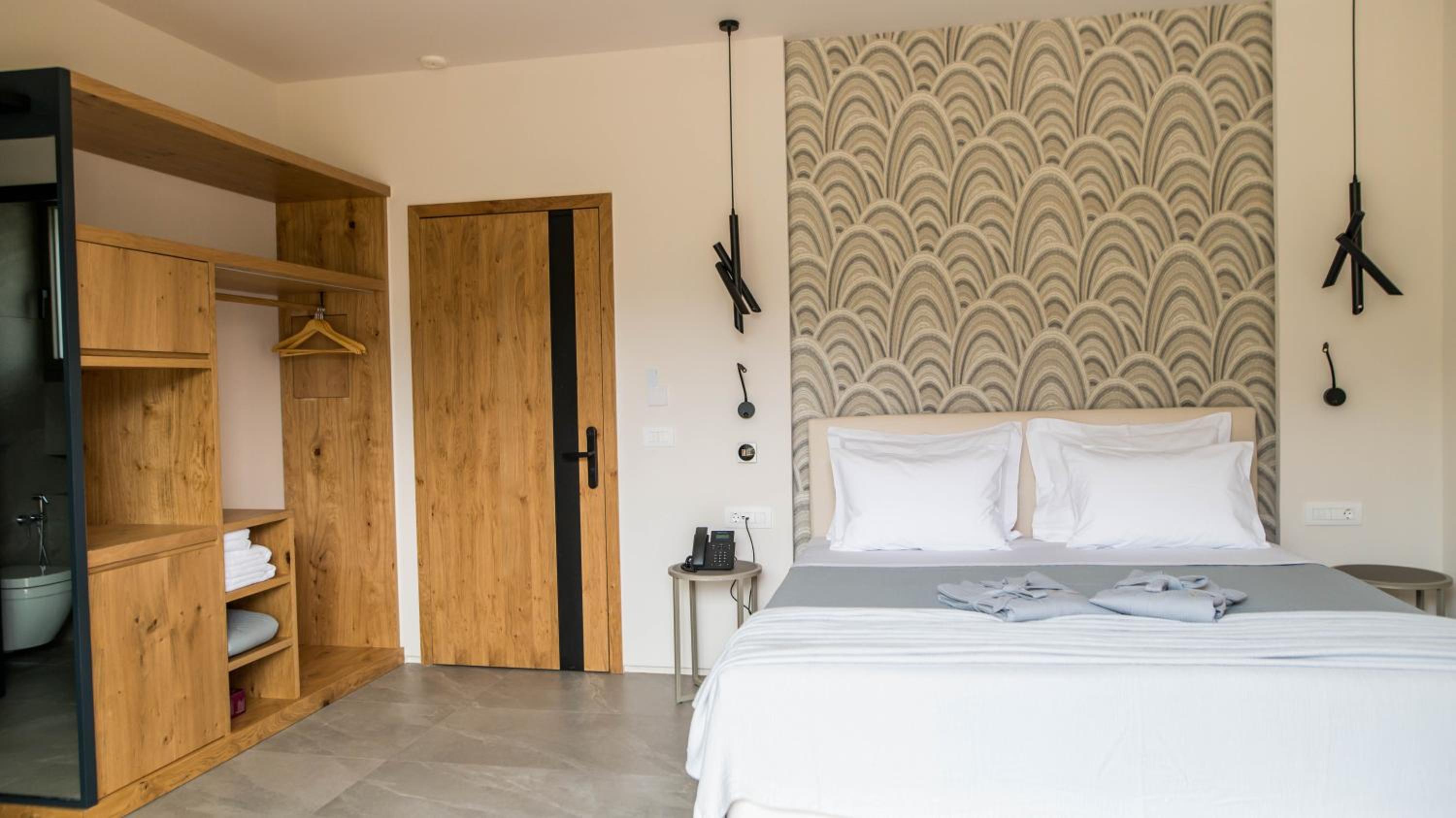 Junior Suite with Sea View - Photo 3