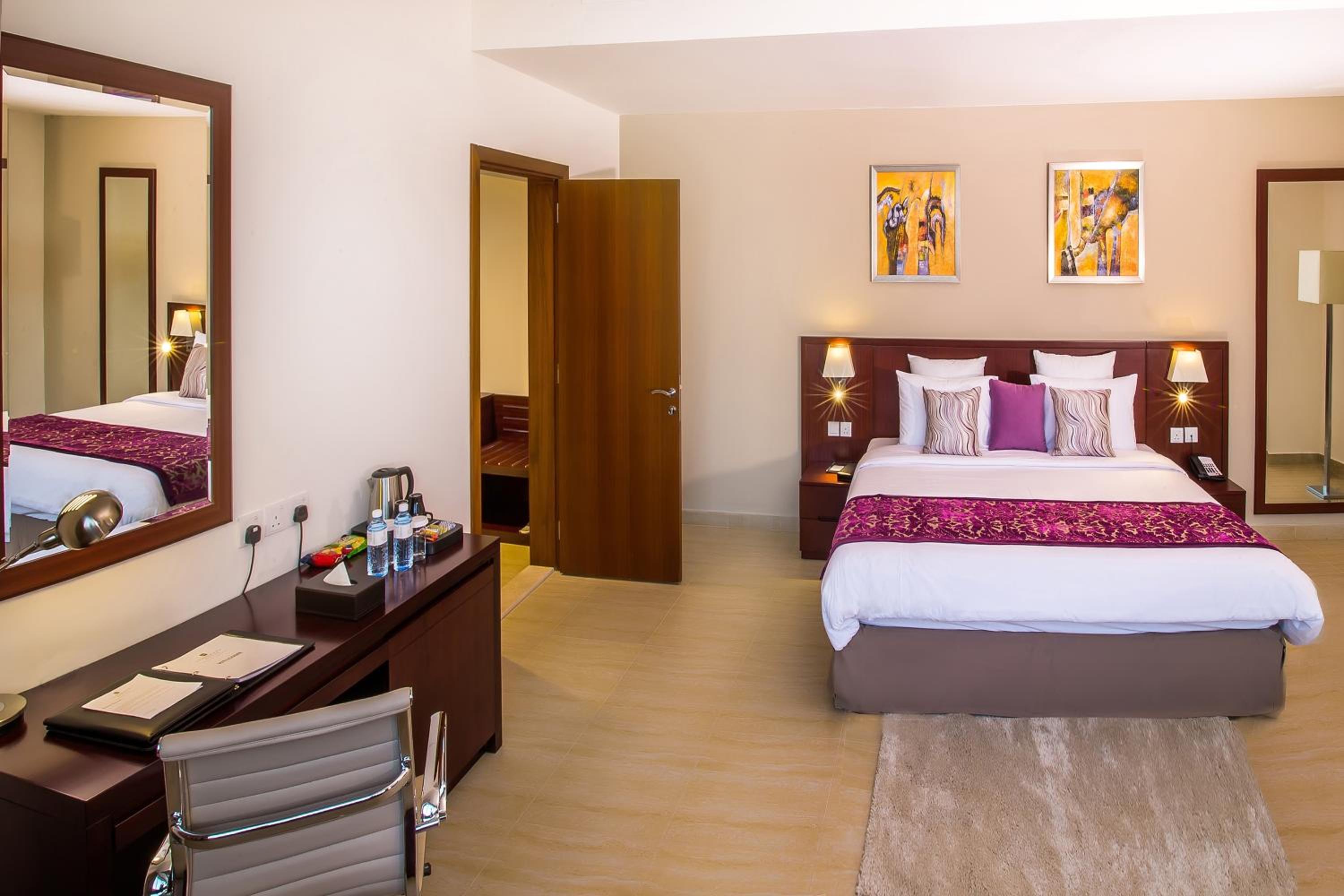 Executive Suite photo 2