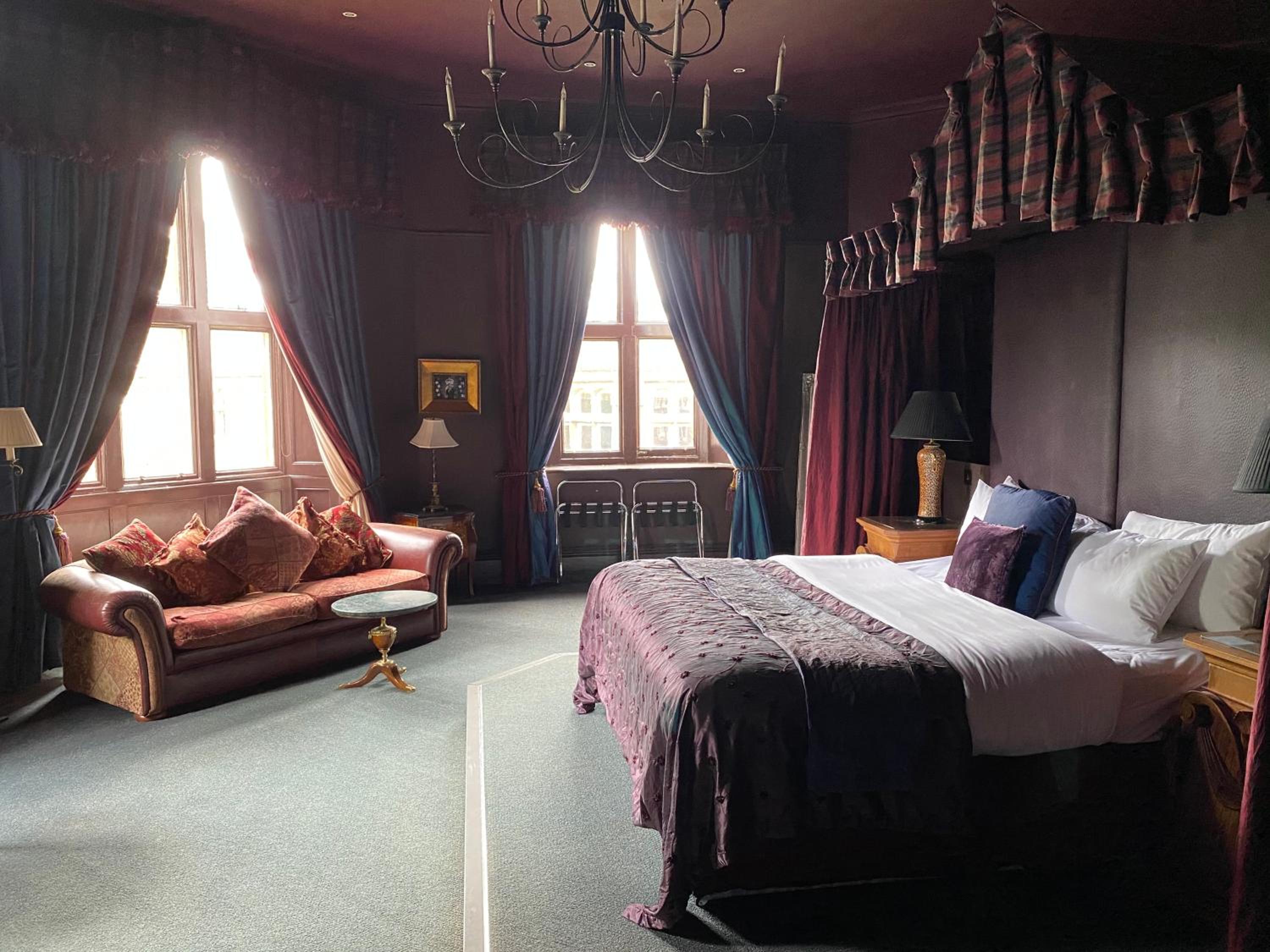 Deluxe Suite photo 2