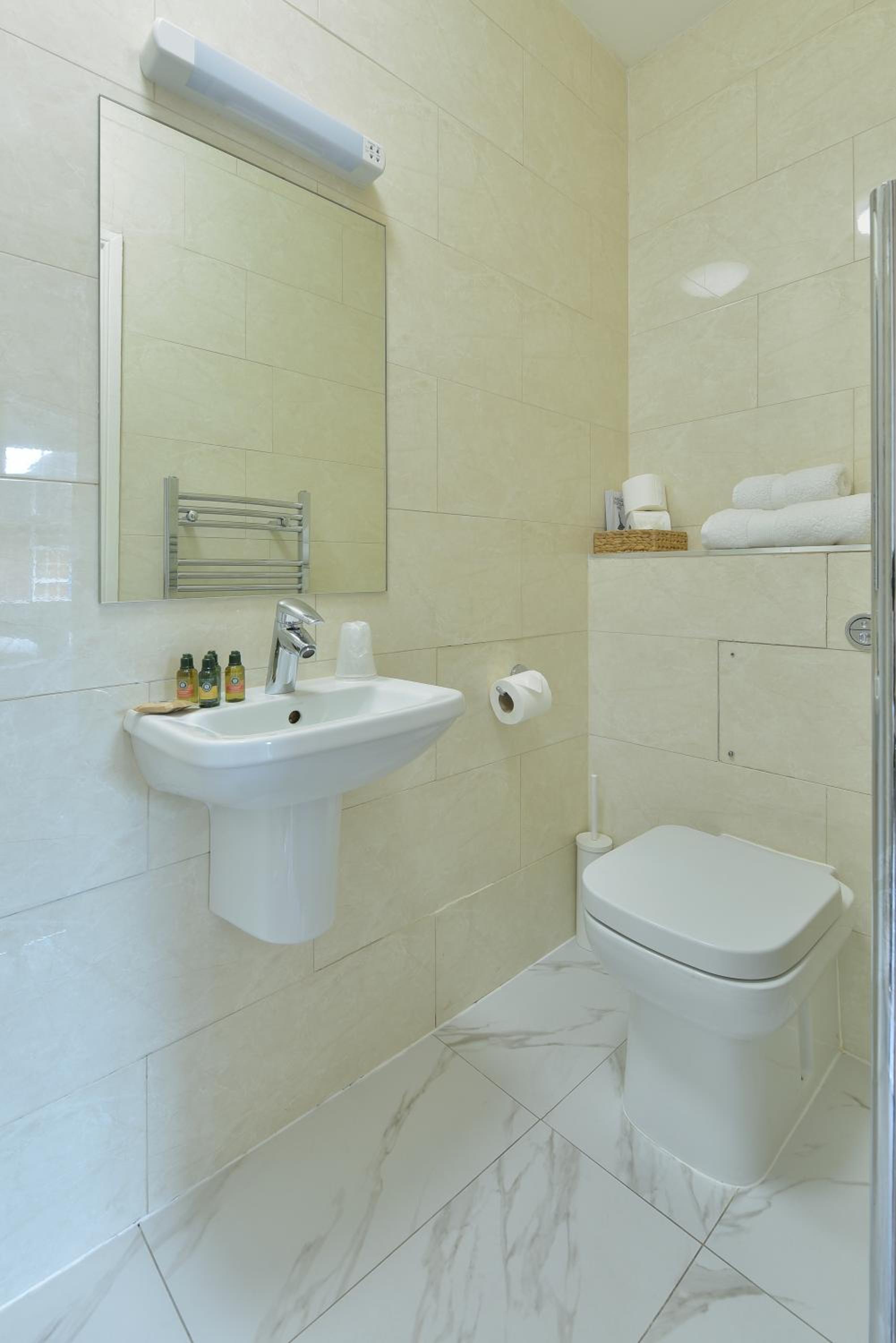 Single Room photo 2