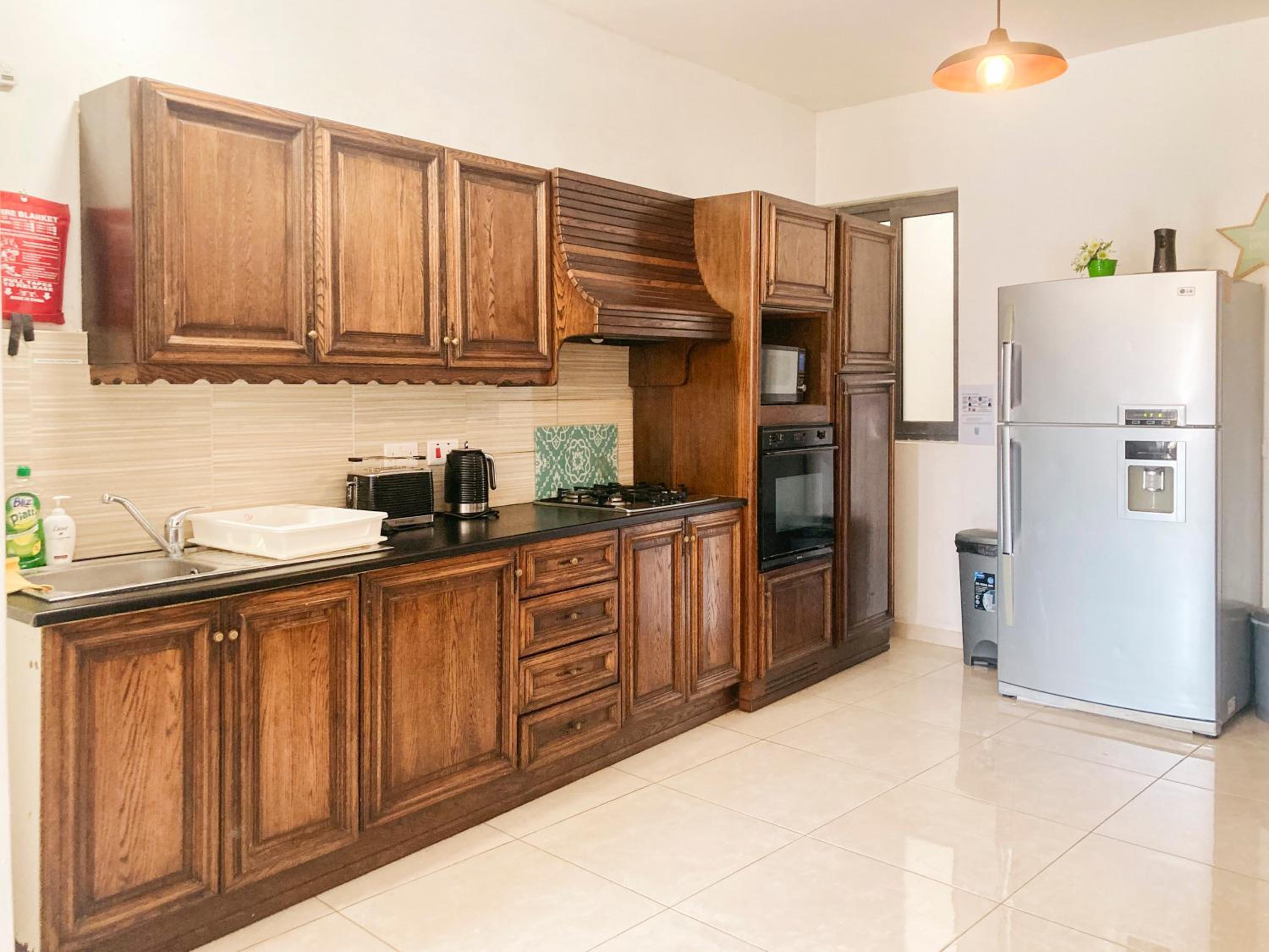 Apartment - Photo 2
