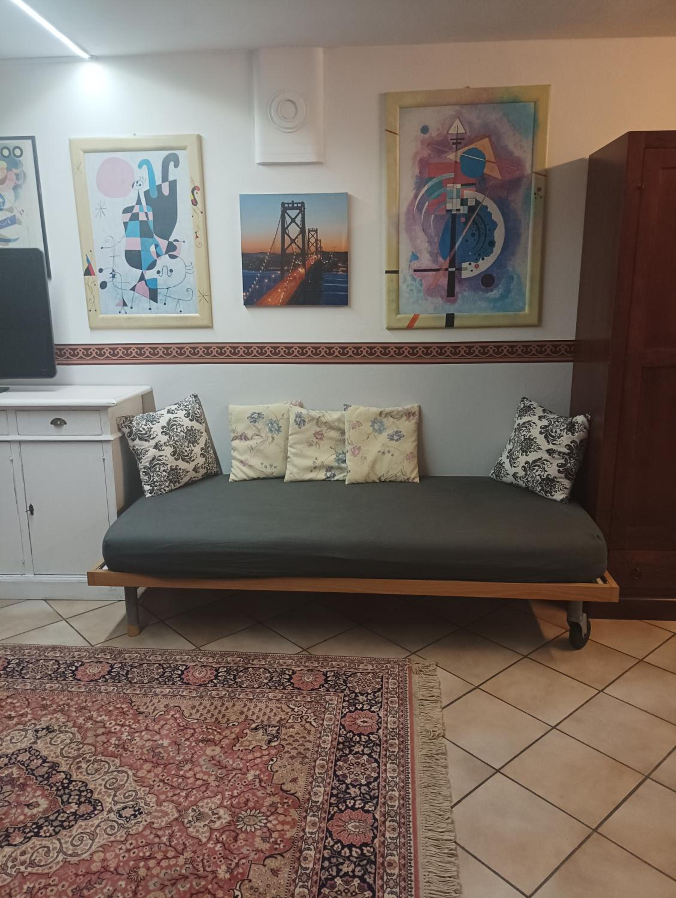 Apartment photo 2