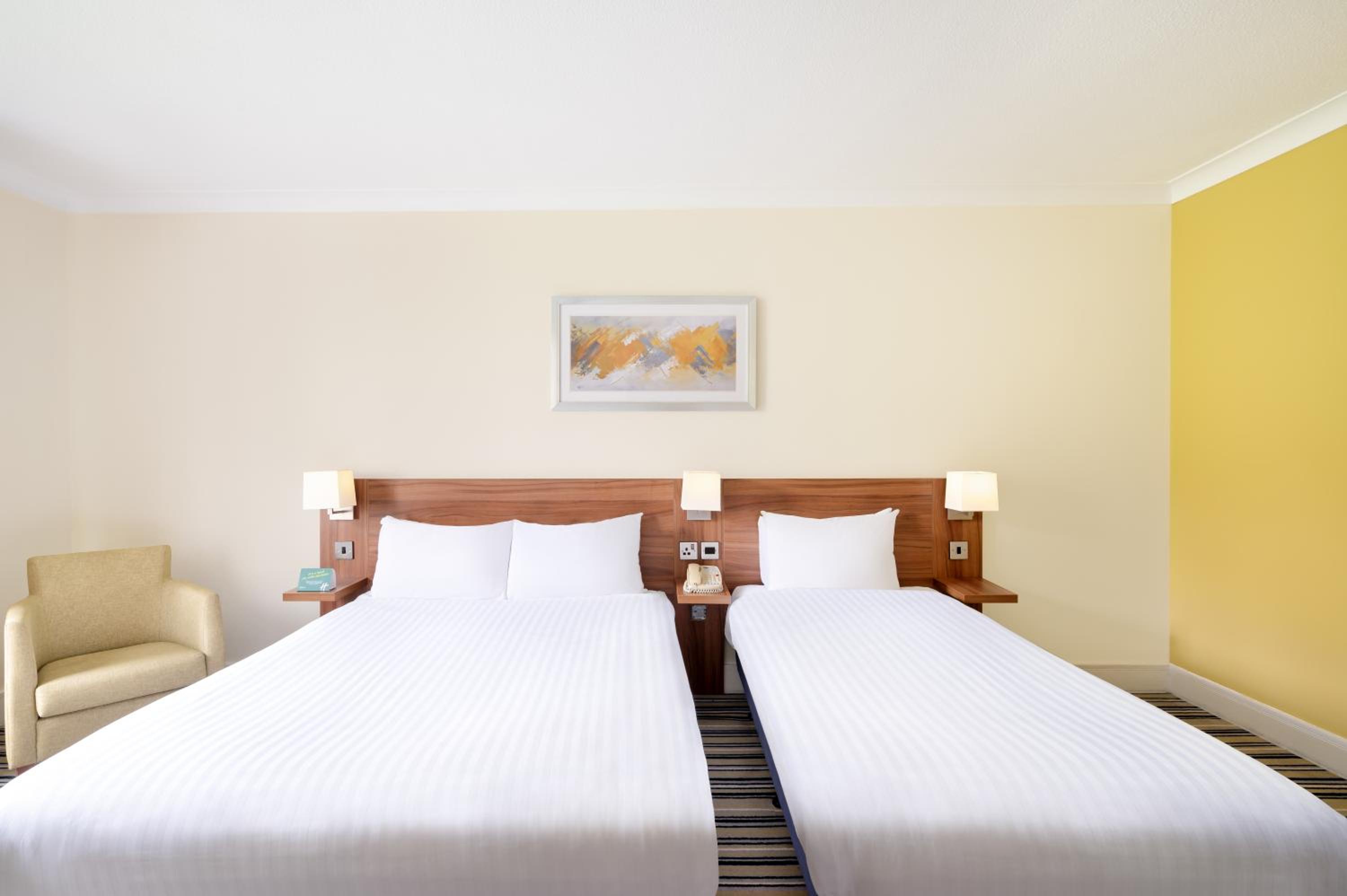 Standard Room - Photo 7