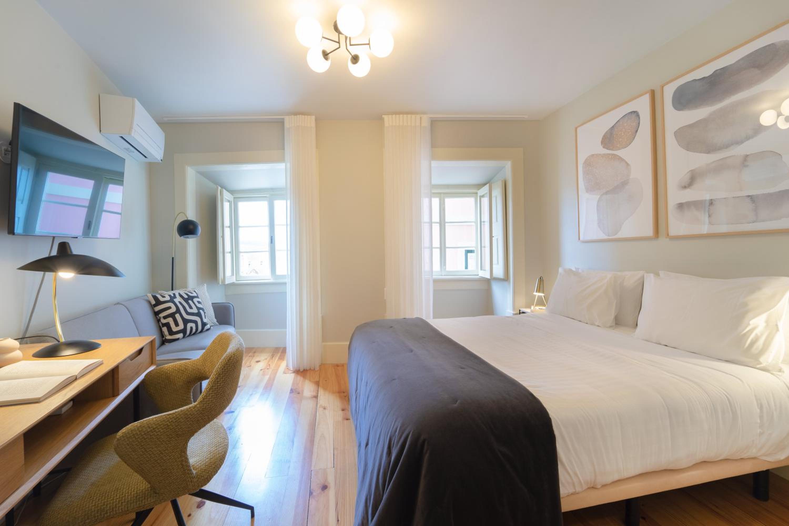 Two-Bedroom Apartment with Garden photo 1