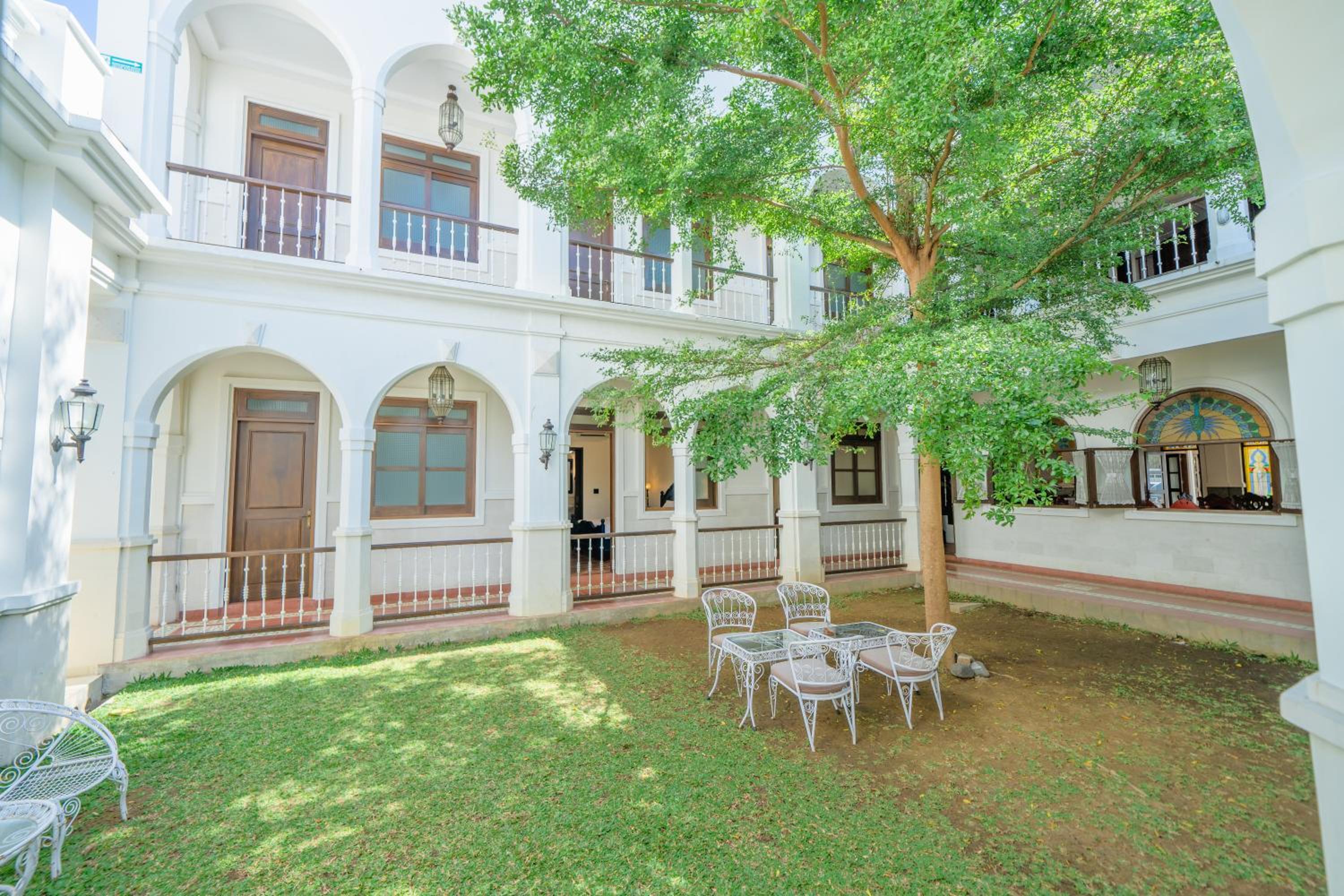 Deluxe Twin Room with Garden View - Photo 10