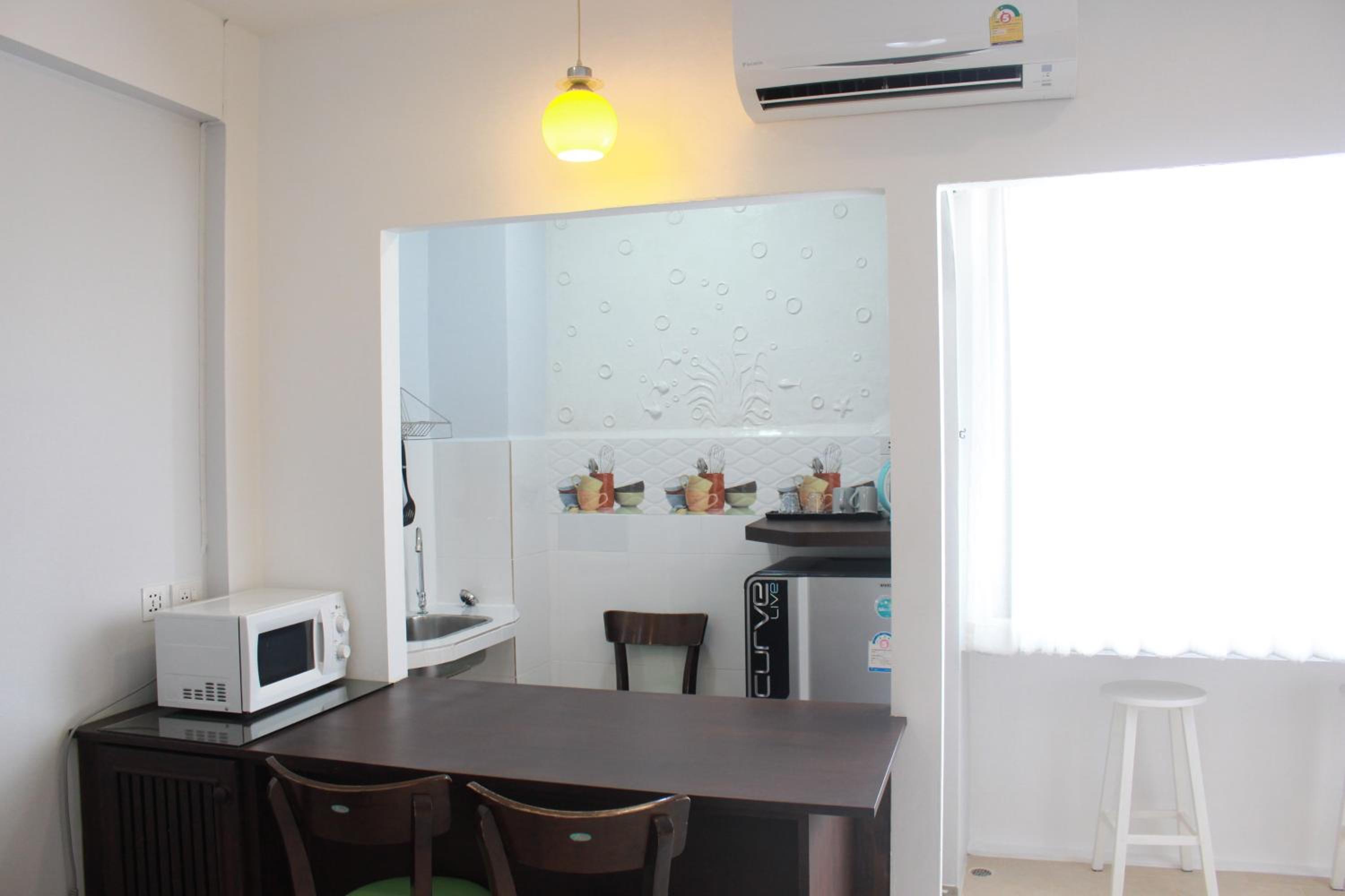 Suite - Photo 3