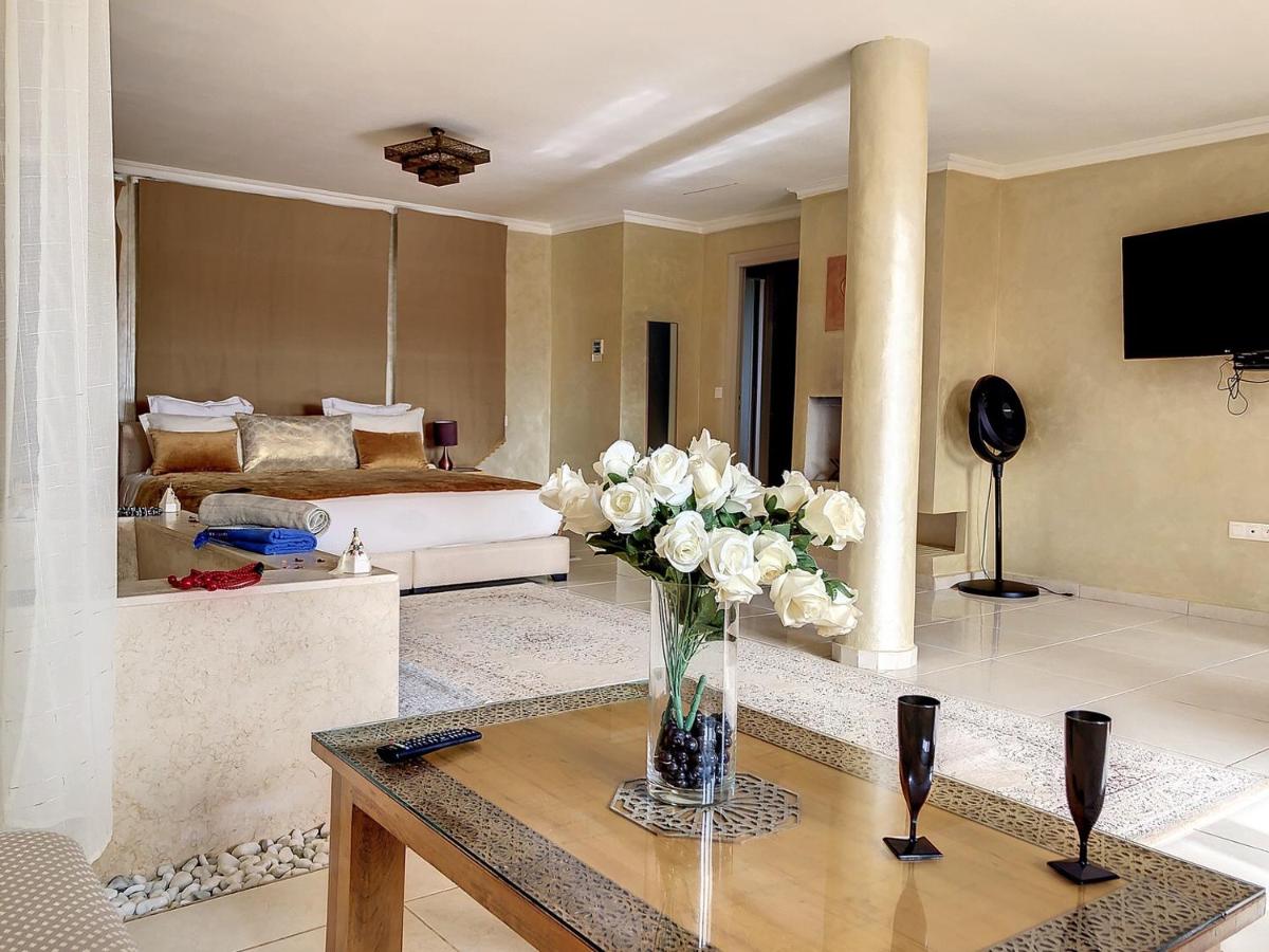 Deluxe Suite photo 1