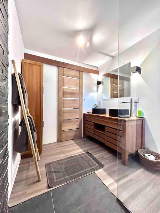 Three-Bedroom Villa photo 2