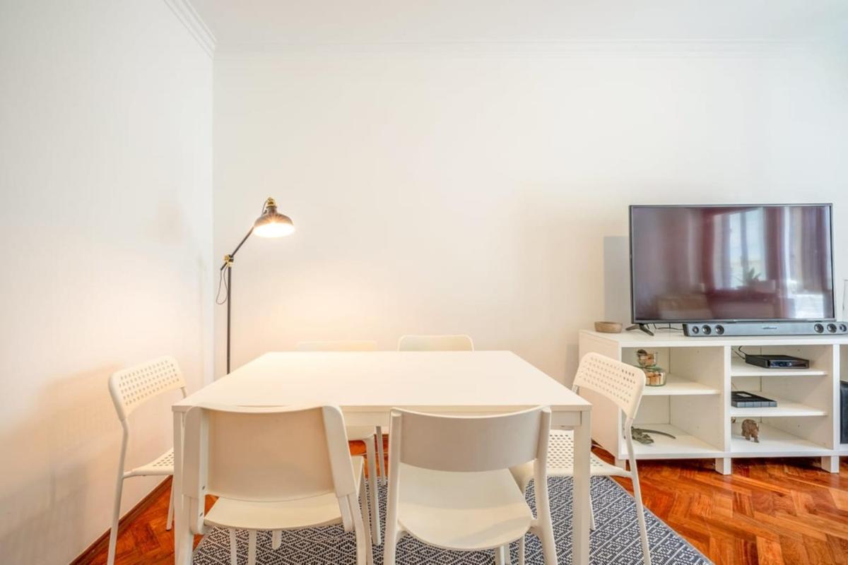 Apartment photo 2