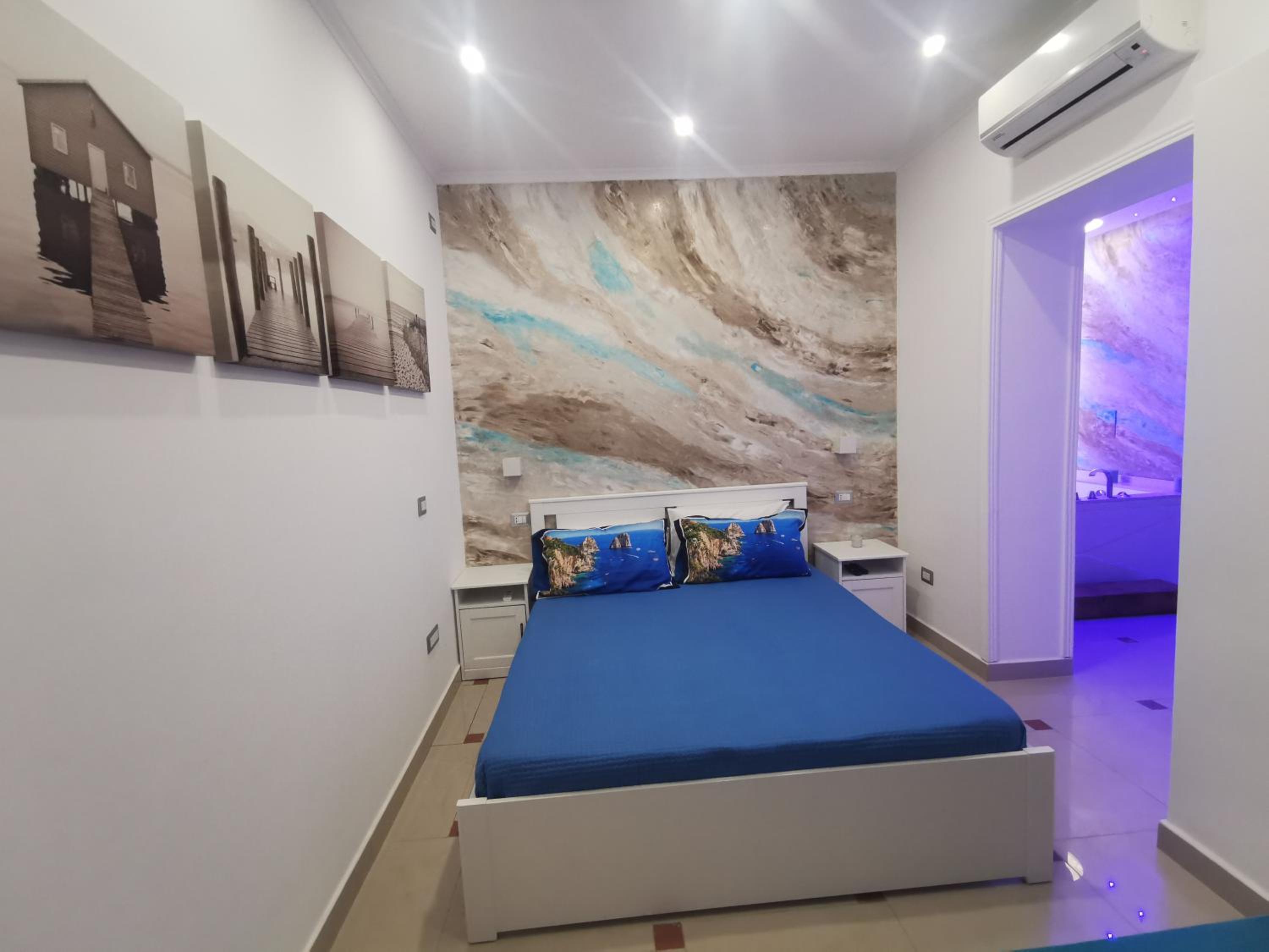 King Room with Spa Bath