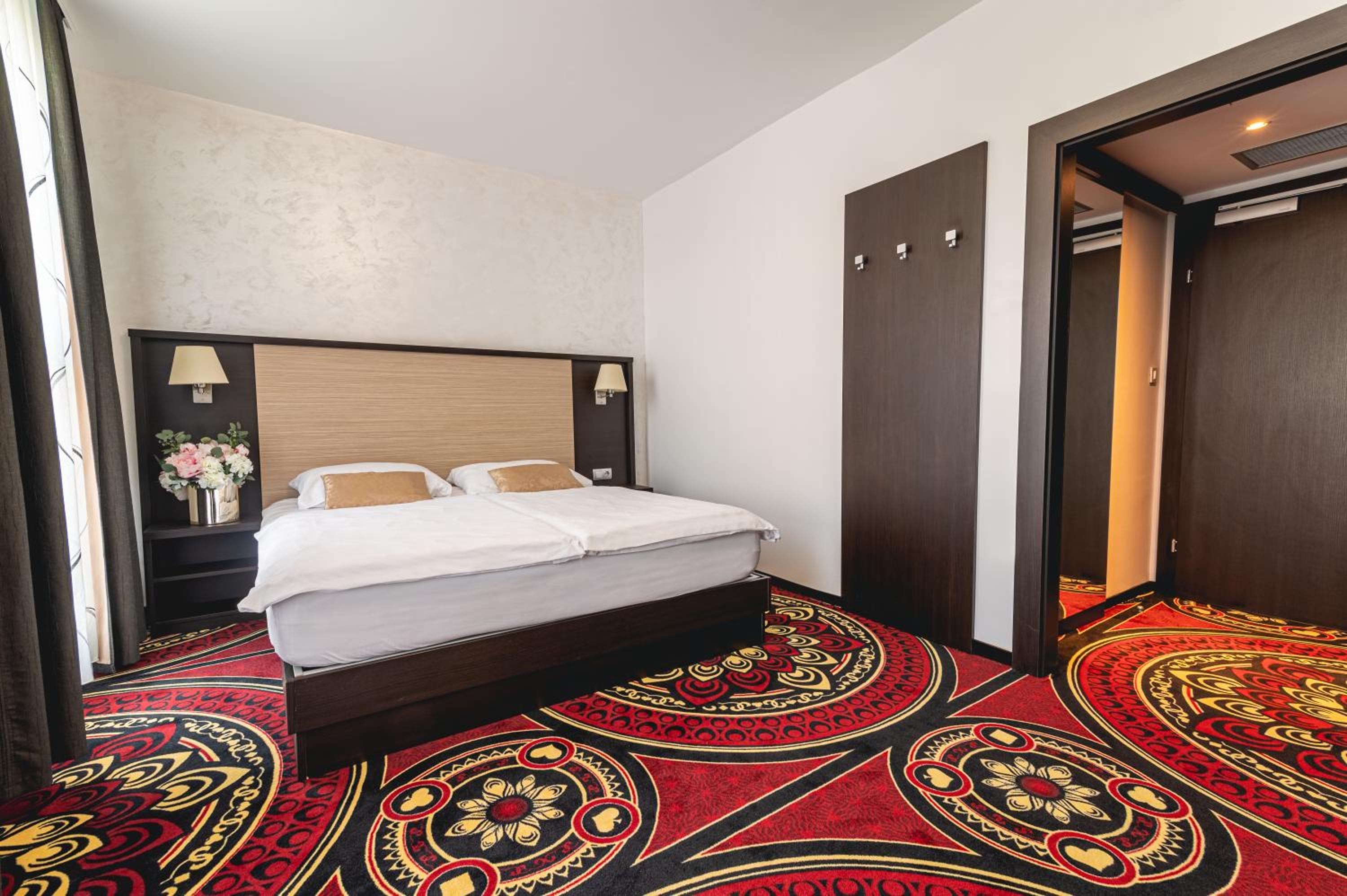 Deluxe Double Room - Photo 4