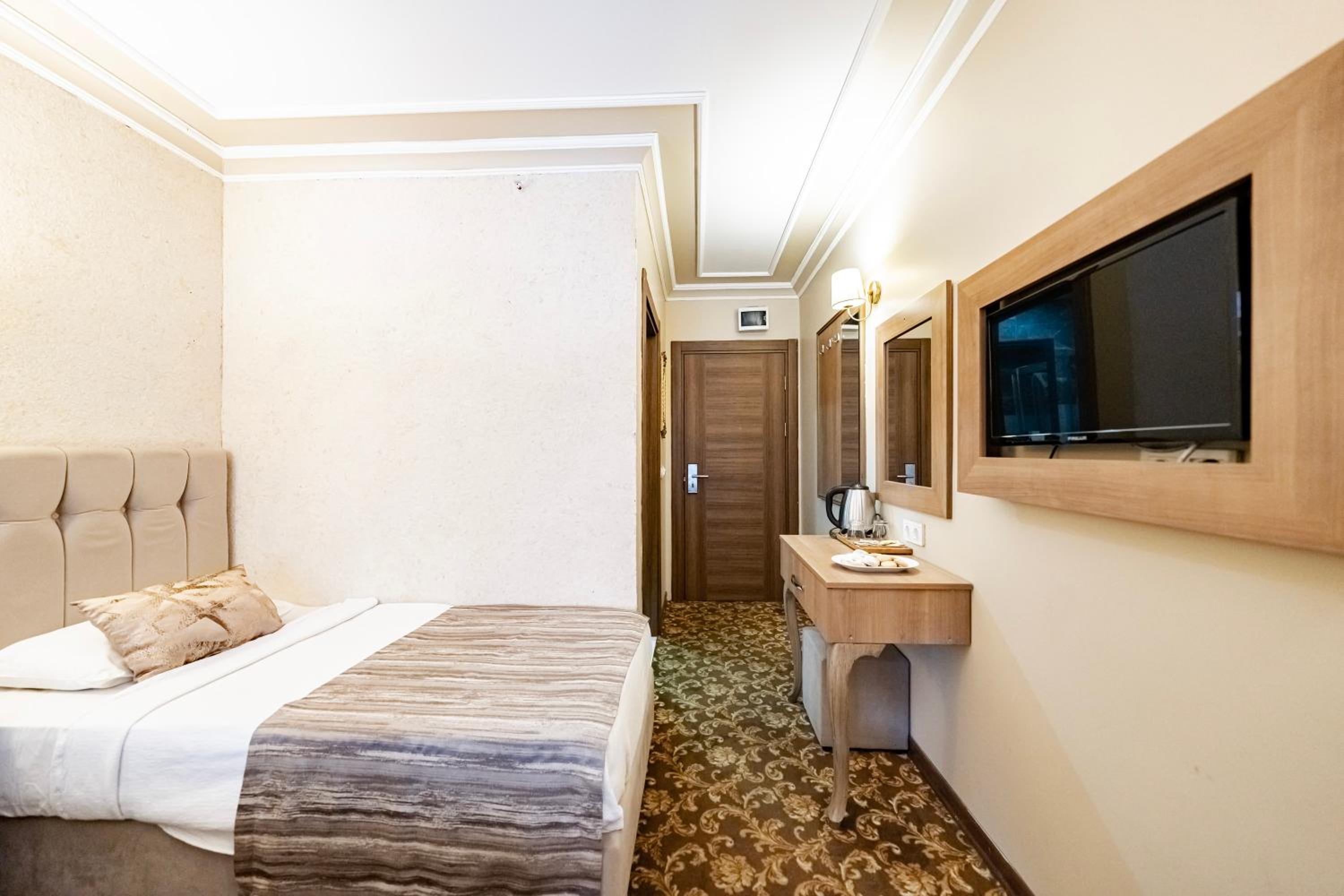 Double Room with Balcony - Photo 41