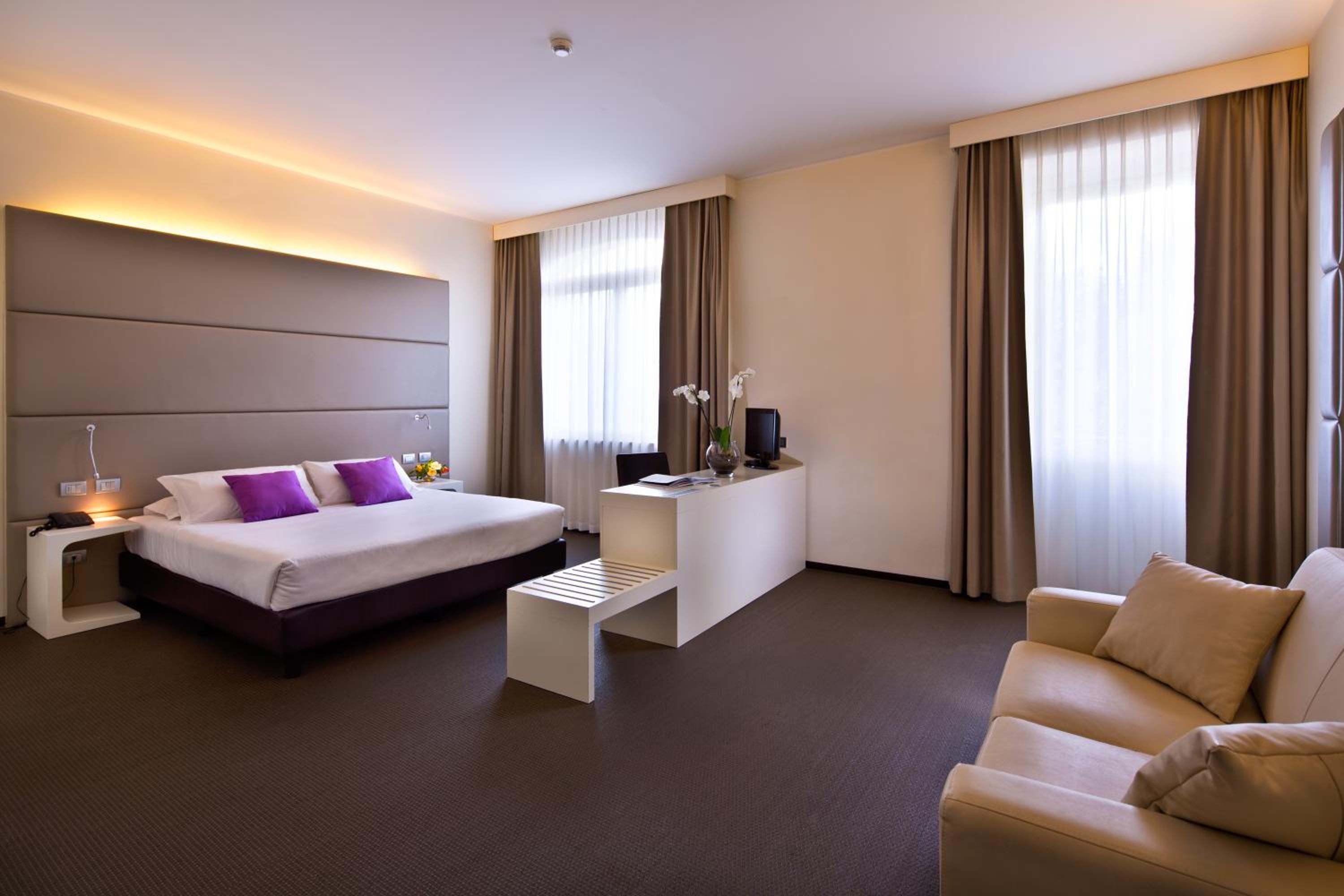 Junior Suite - Photo 1