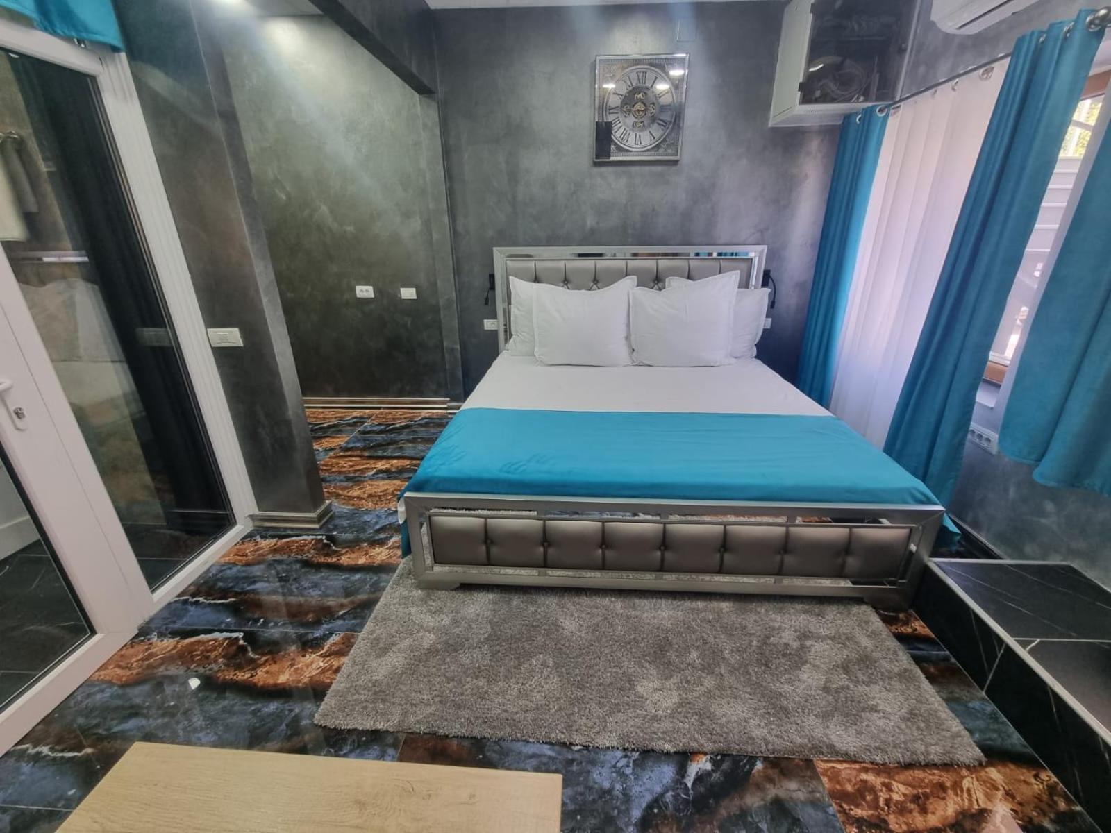 Room 14 The poet's room with bathtub and kitchenette, 1 car parking space - Photo 30