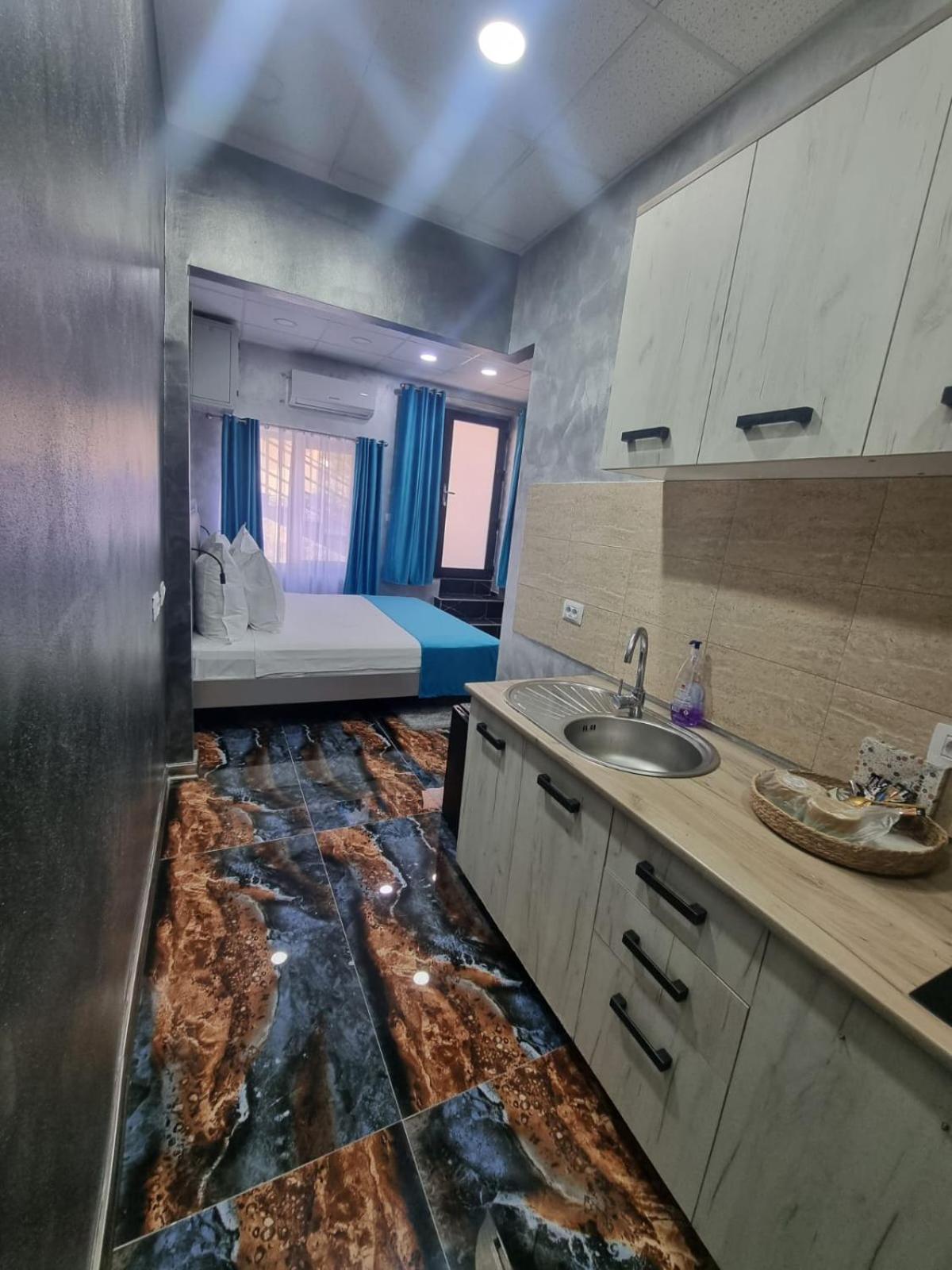Room 14 The poet's room with bathtub and kitchenette, 1 car parking space - Photo 20