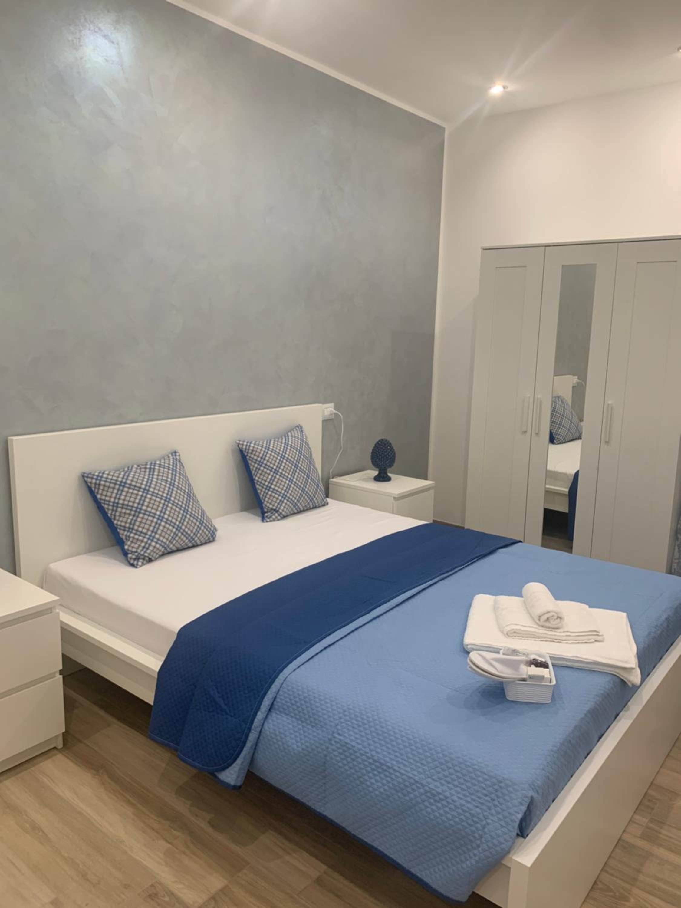 Double Room - Photo 7