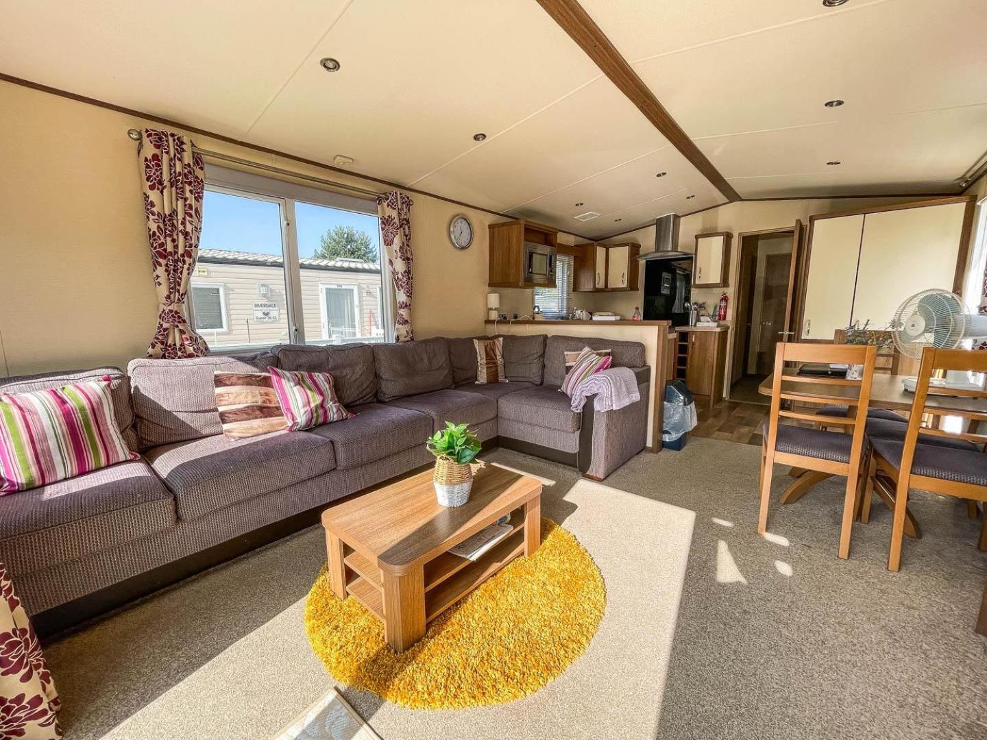 Mobile Home photo 1