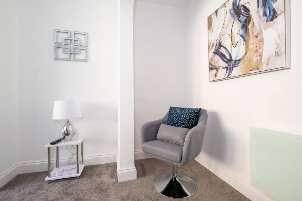 One-Bedroom House photo 2