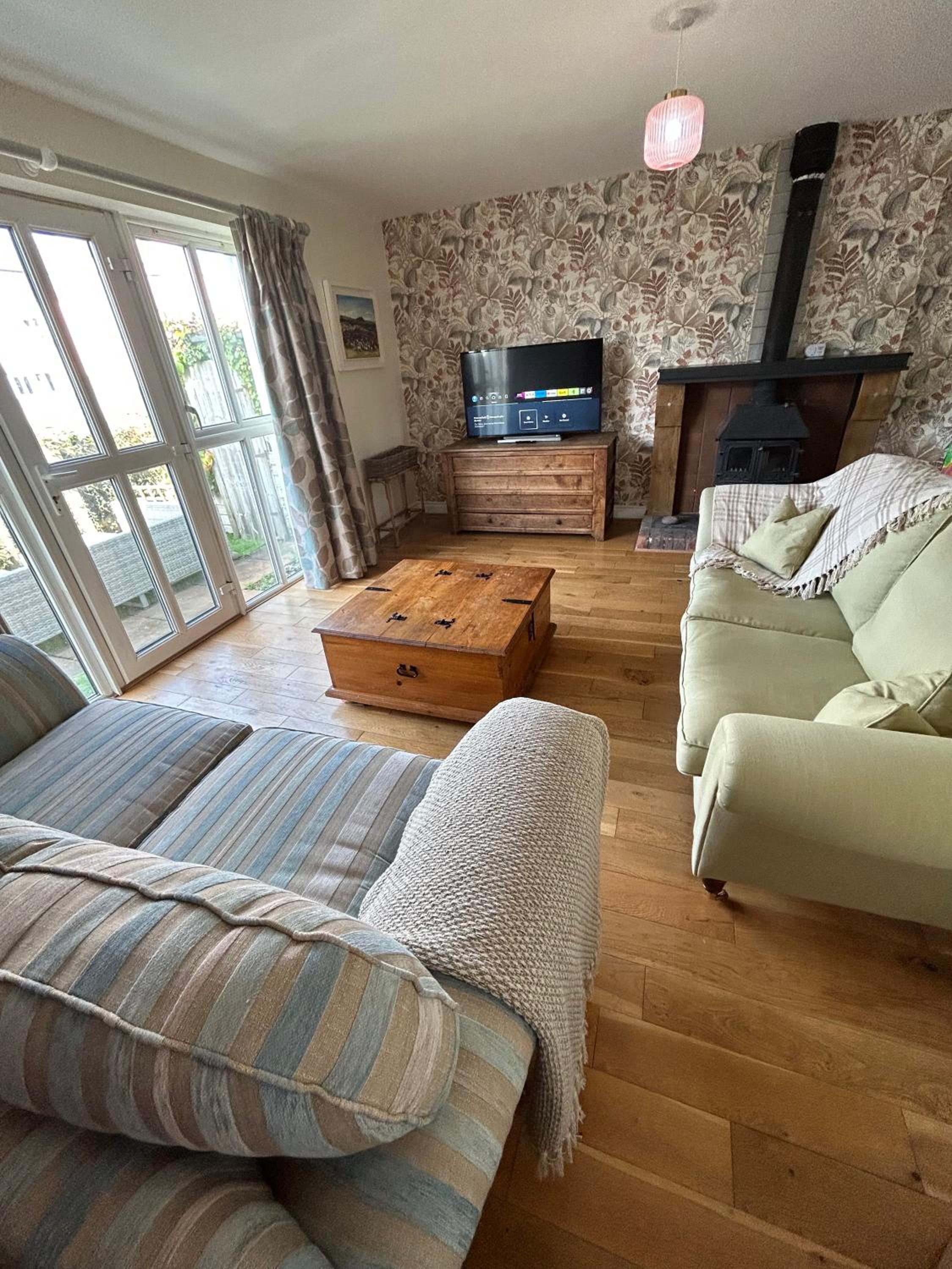 Three-Bedroom House photo 1