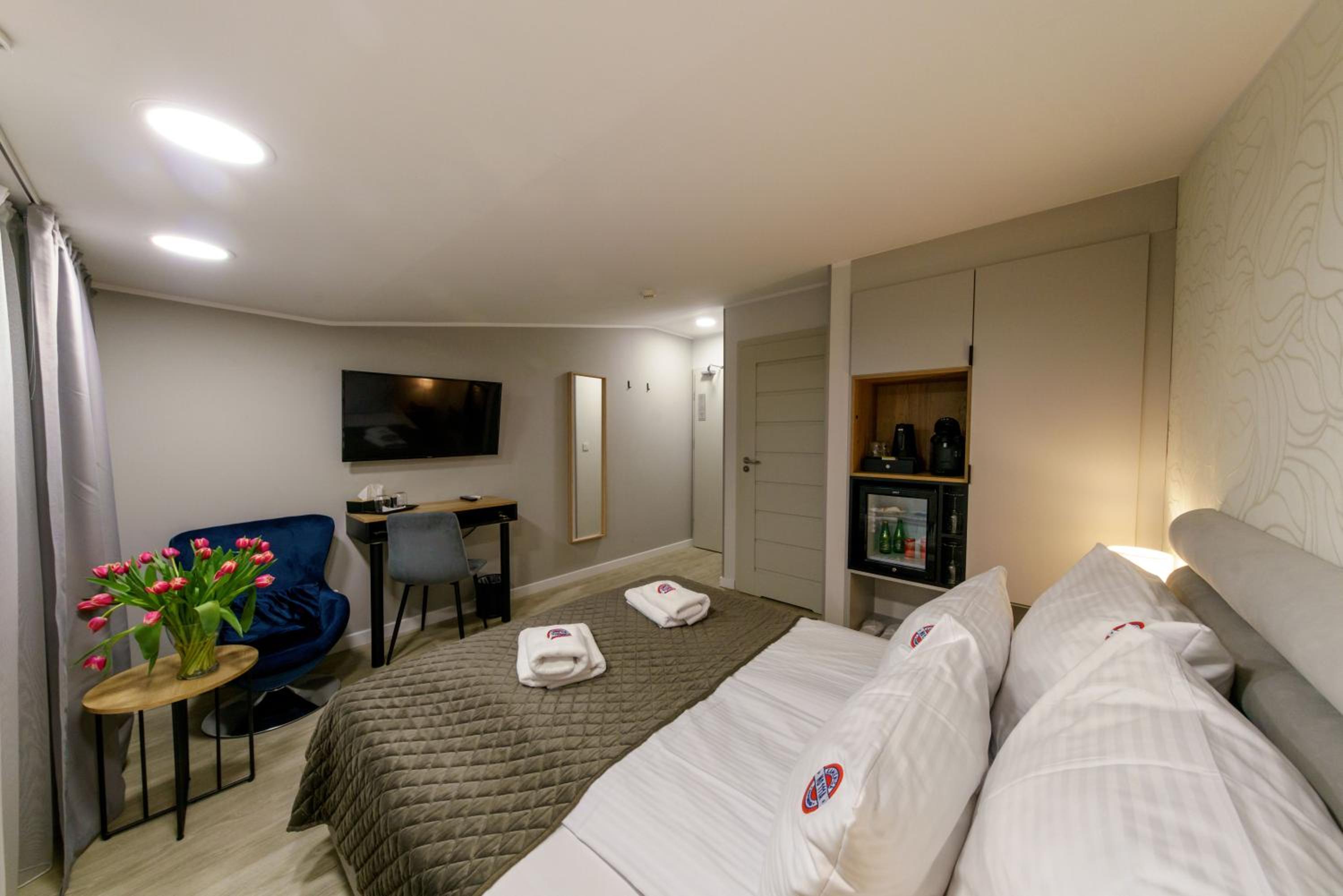 Standard Double Room photo 2