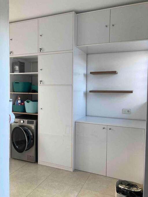 Three-Bedroom House photo 2