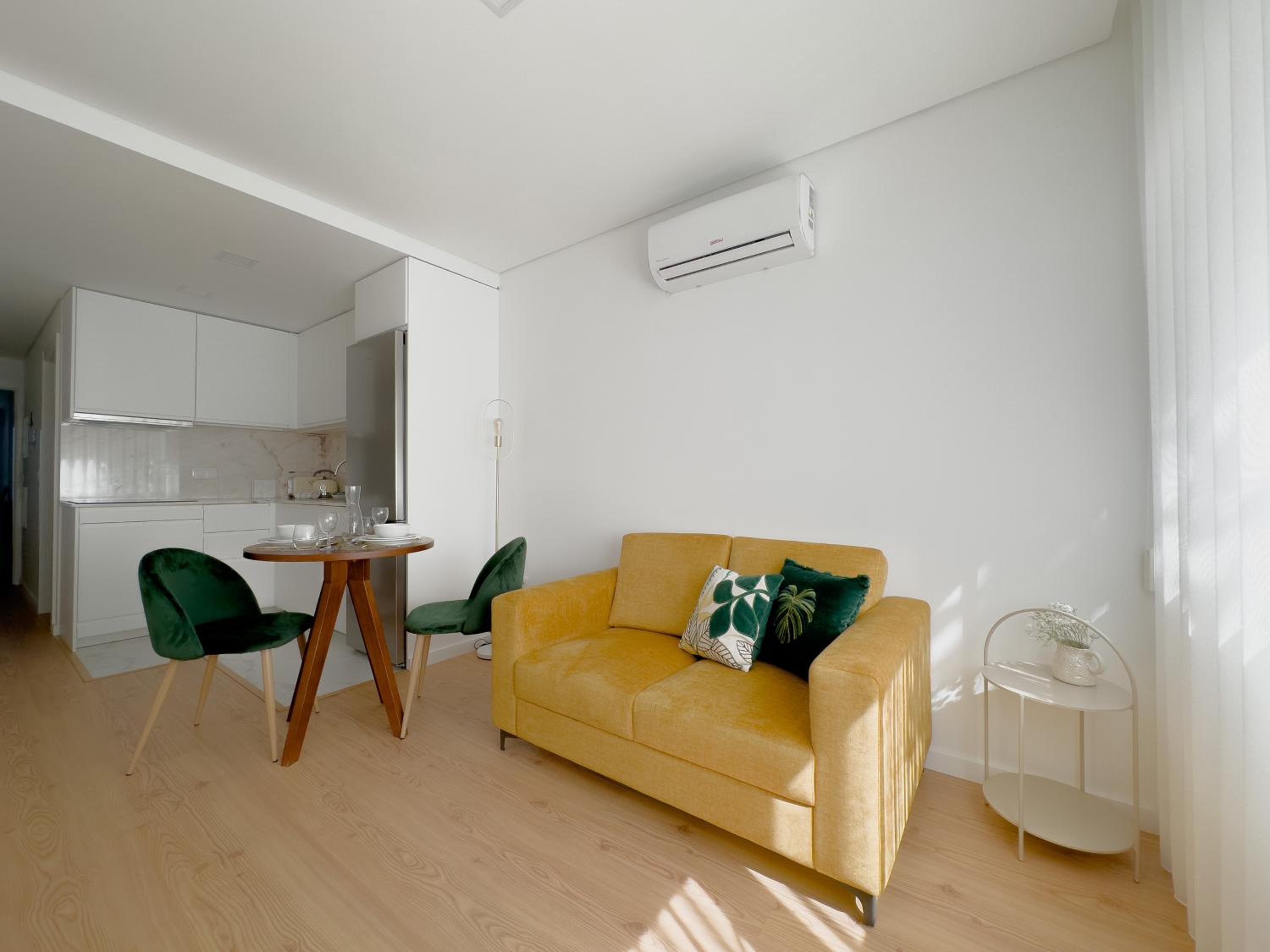 One-Bedroom Apartment